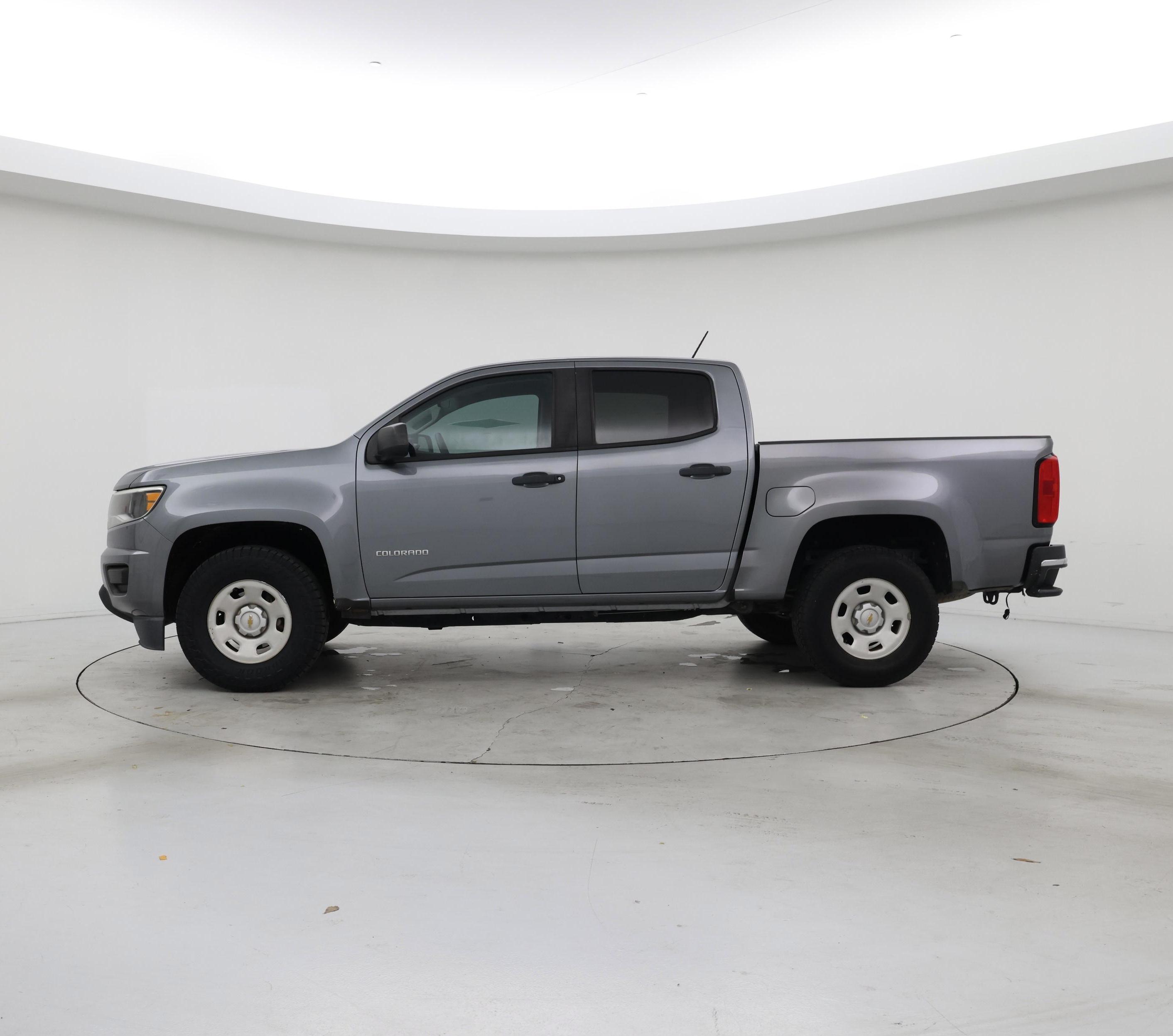 Thumbnail: 2019 Chevrolet Colorado - 3