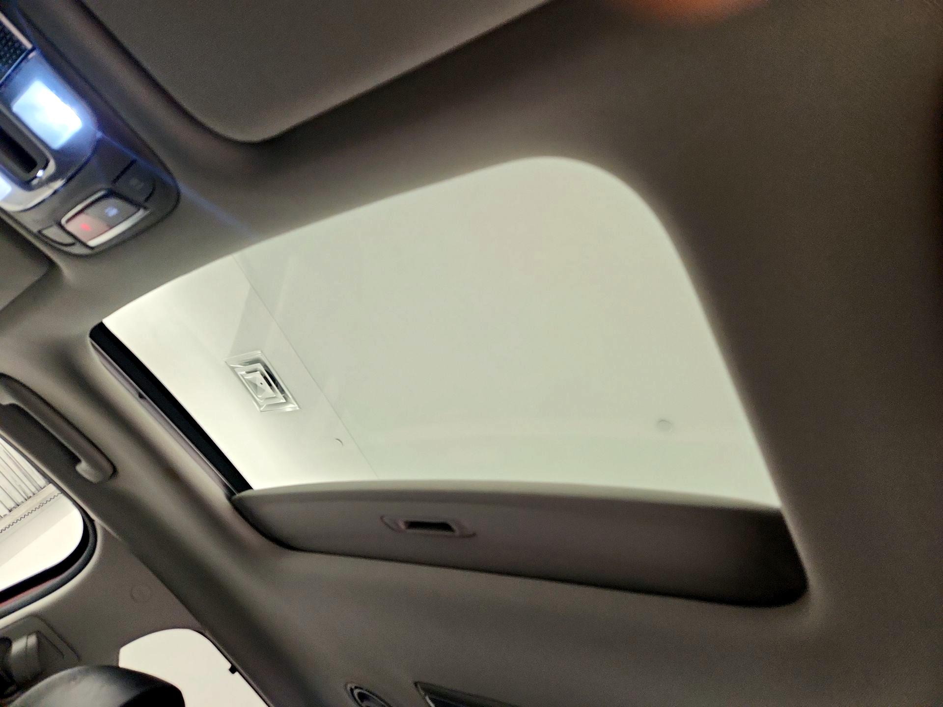 Thumbnail: 2023 Kia Telluride - 19