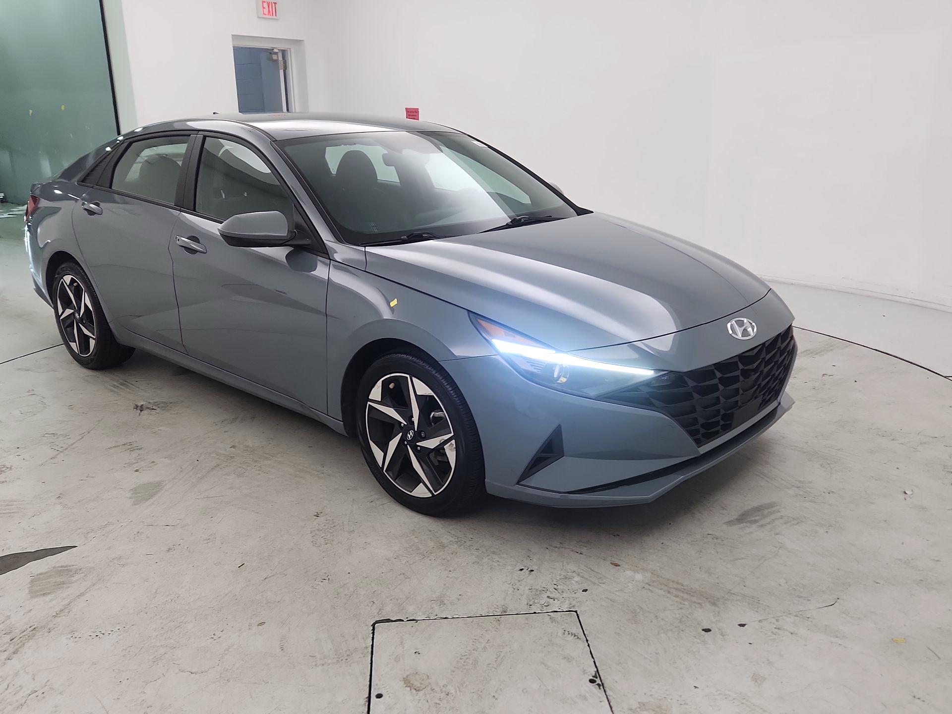 Thumbnail: 2023 Hyundai Elantra - 1
