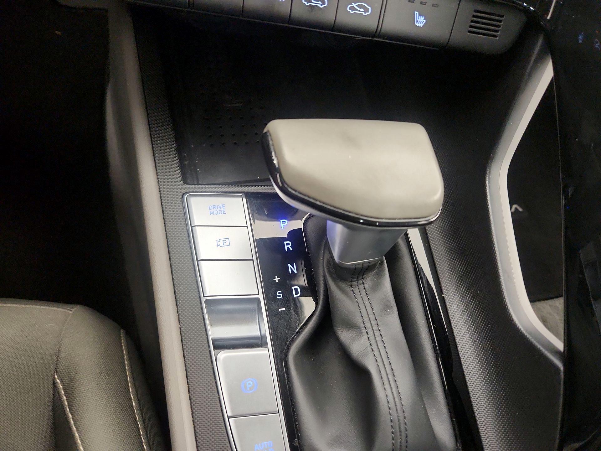 Thumbnail: 2023 Hyundai Elantra - 15