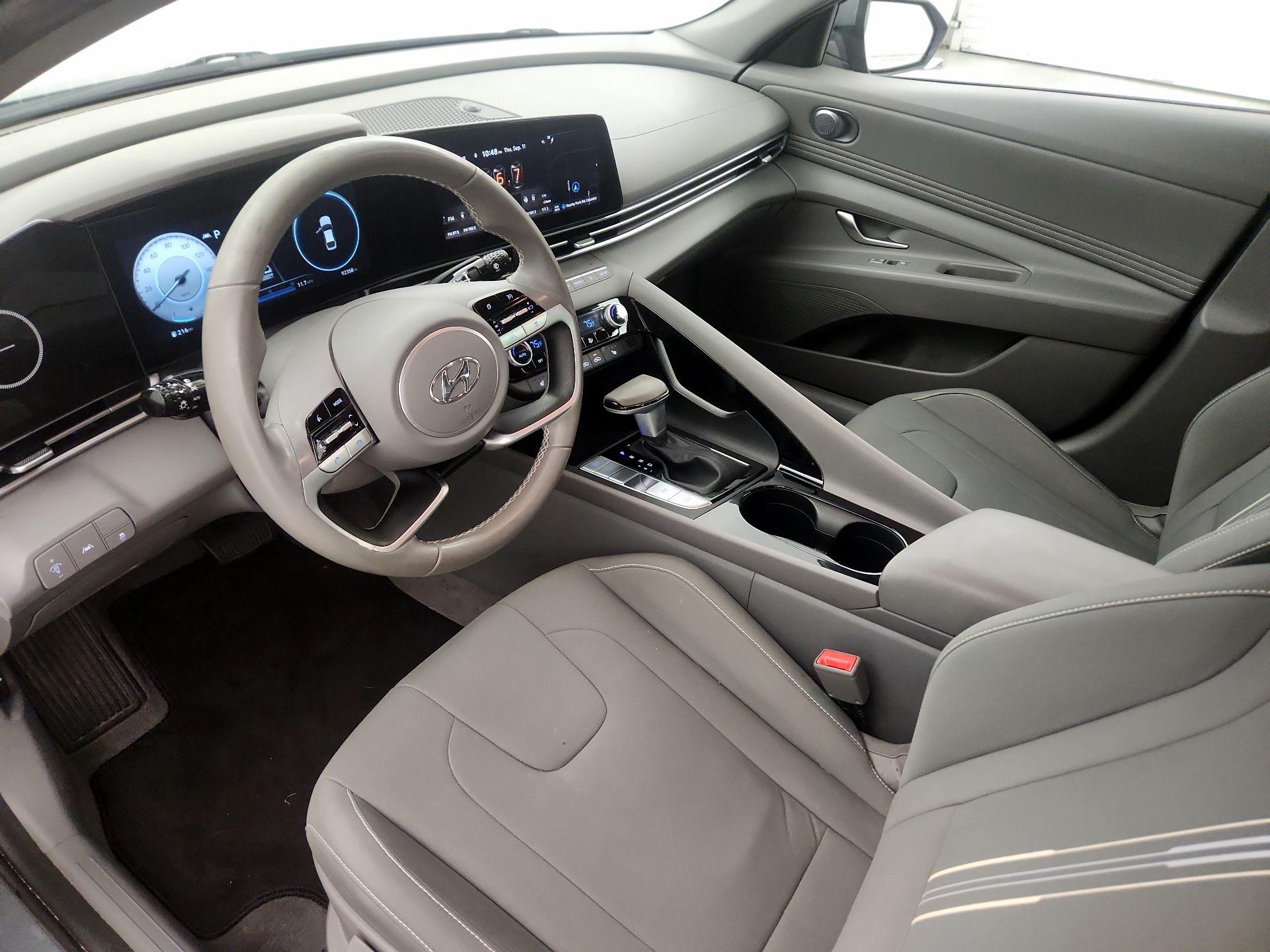 Thumbnail: 2023 Hyundai Elantra - 17
