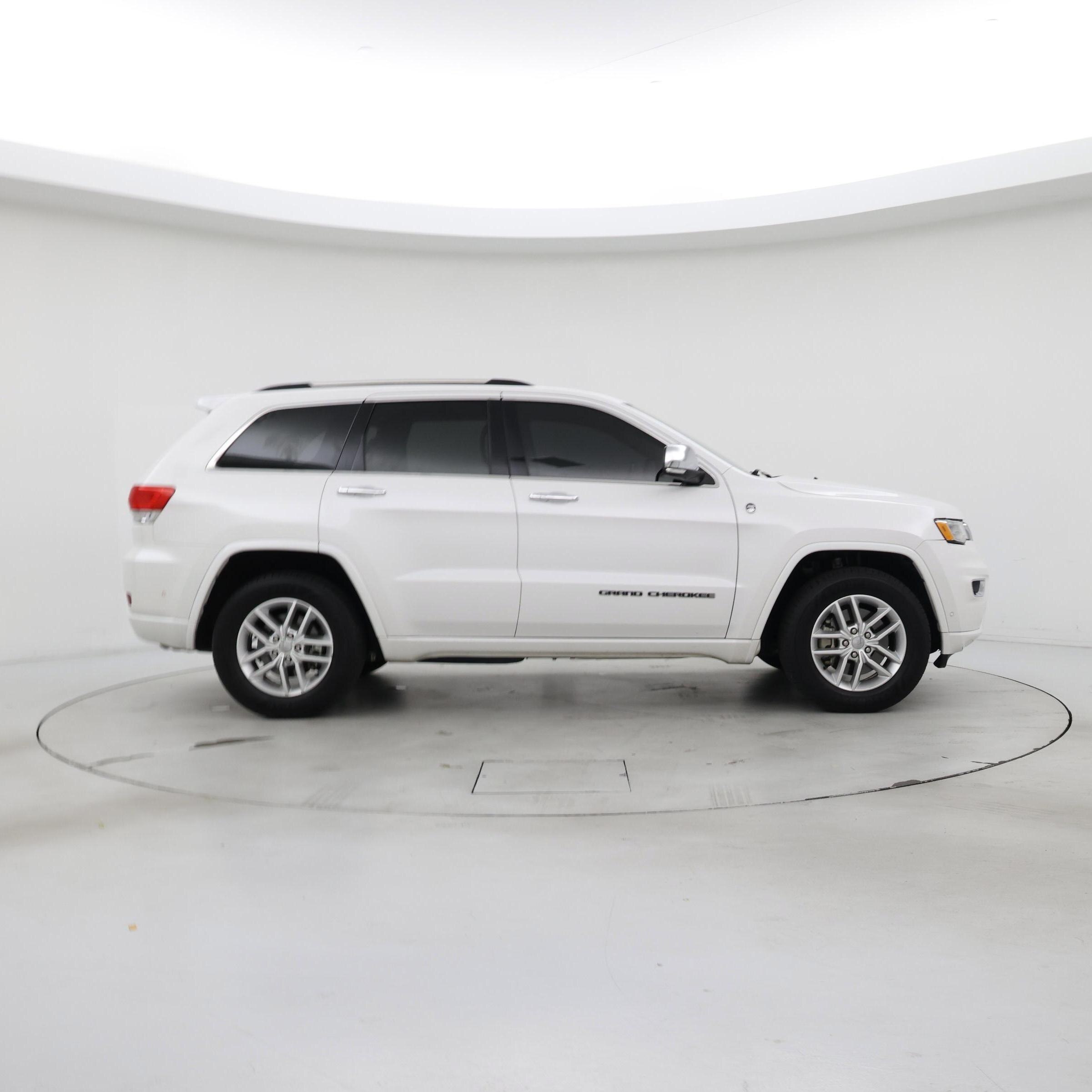 Thumbnail: 2017 Jeep Grand Cherokee - 7