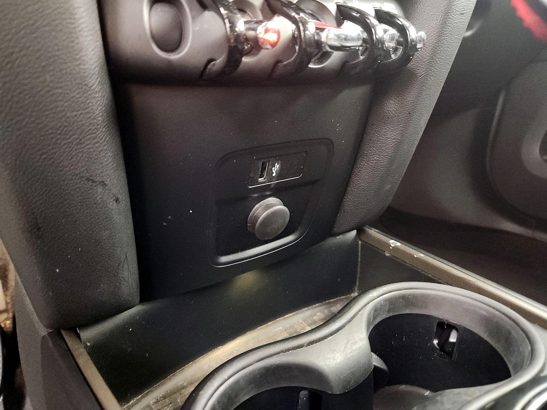 Thumbnail: 2019 MINI Cooper Countryman - 18
