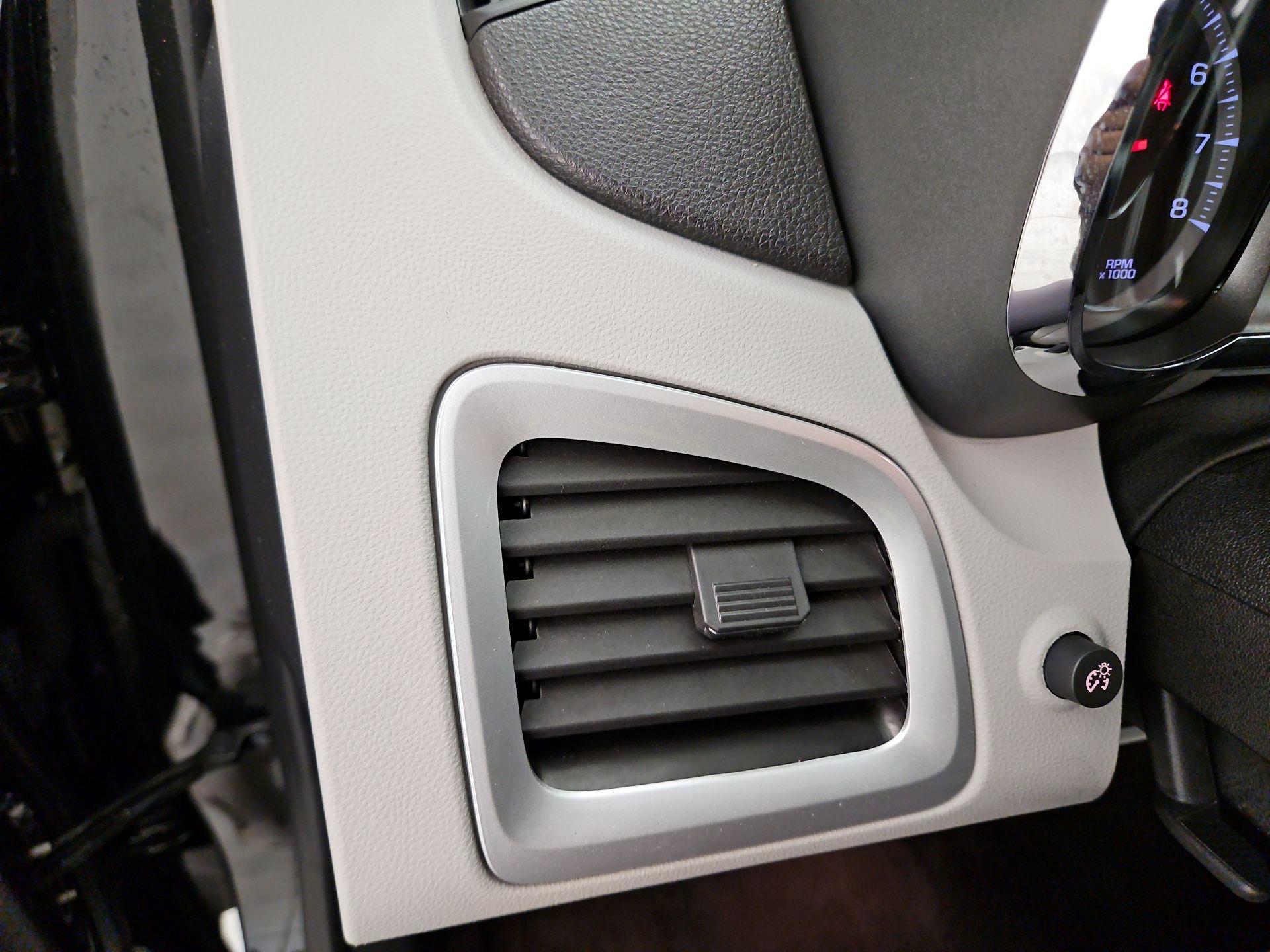 Thumbnail: 2016 GMC Terrain - 13