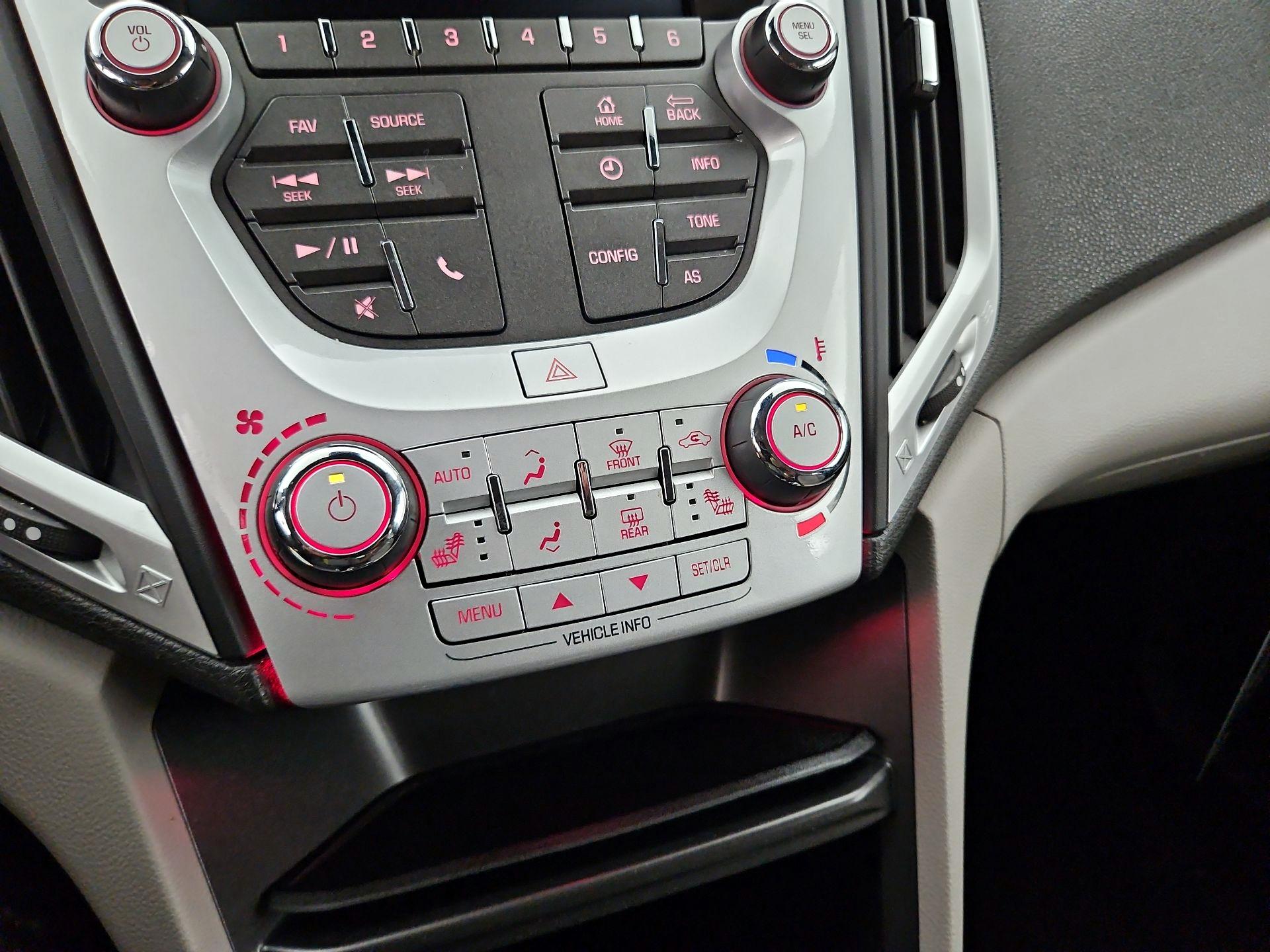 Thumbnail: 2016 GMC Terrain - 16