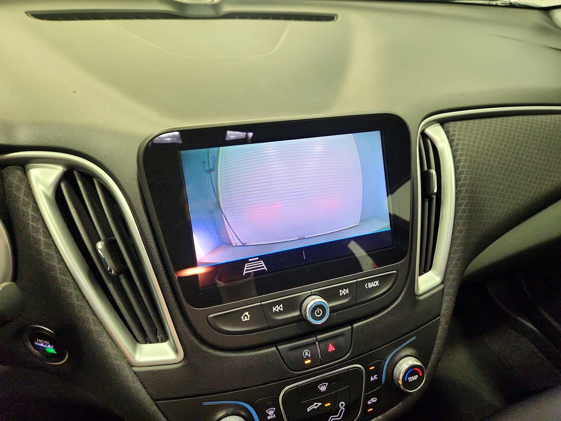 Thumbnail: 2020 Chevrolet Malibu - 14