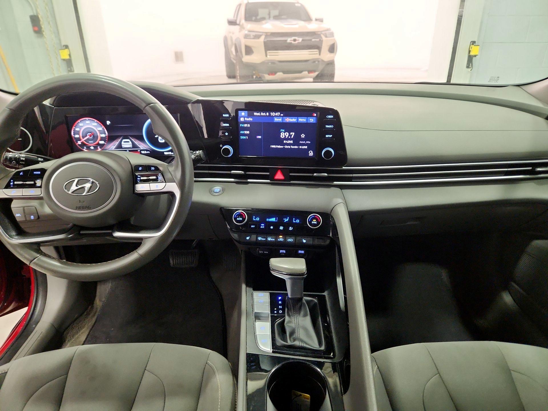 Thumbnail: 2022 Hyundai Elantra - 9