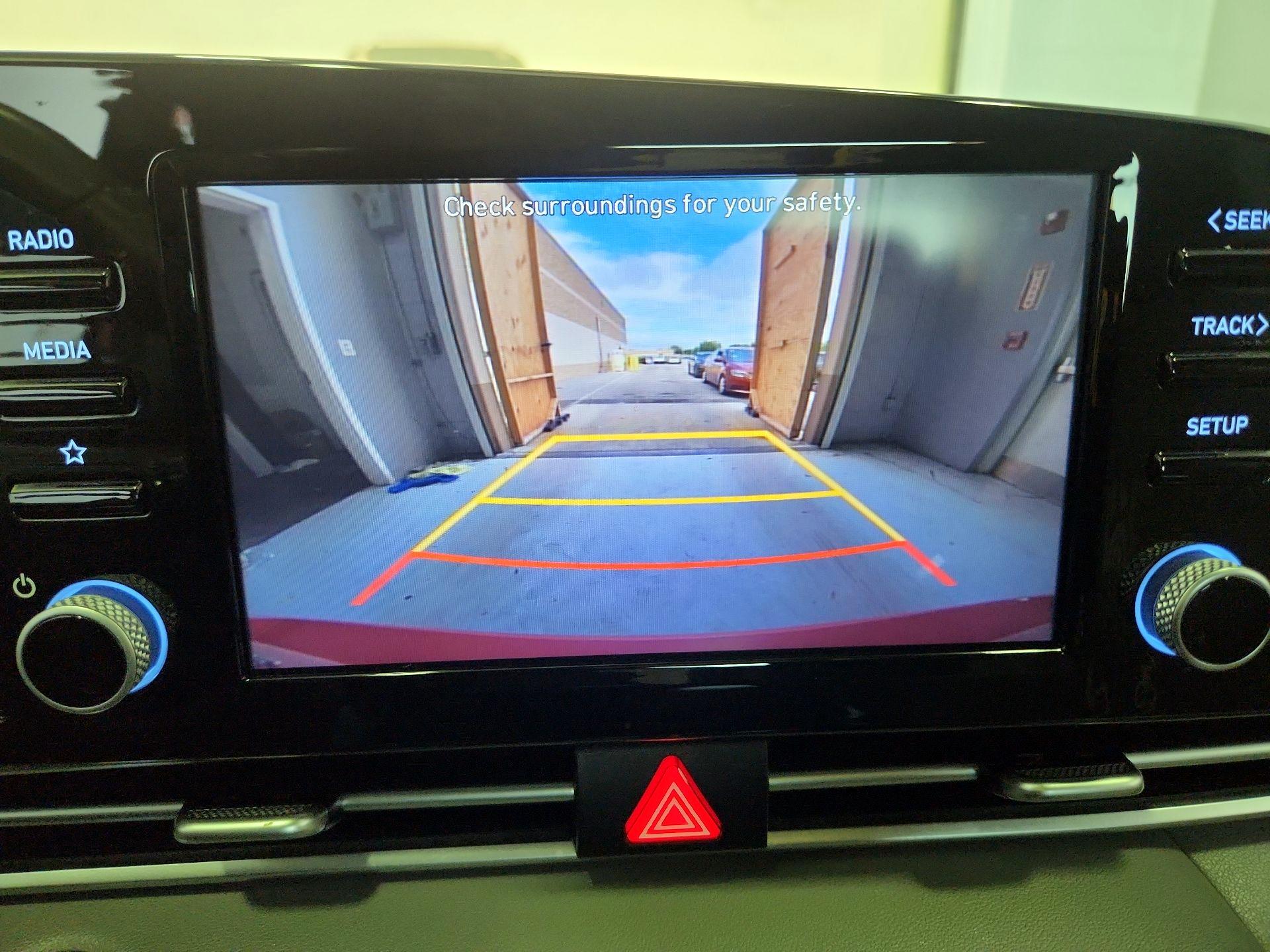 Thumbnail: 2022 Hyundai Elantra - 14