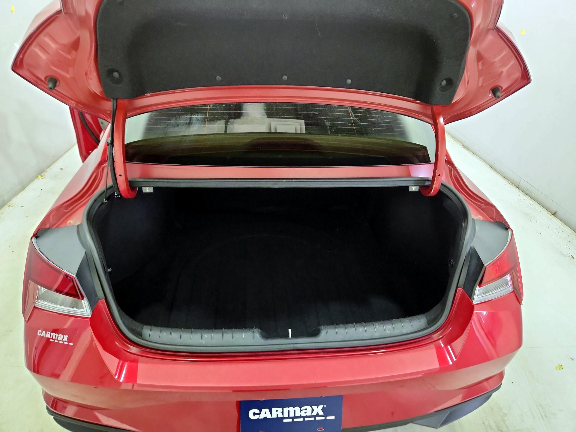 Thumbnail: 2022 Hyundai Elantra - 20