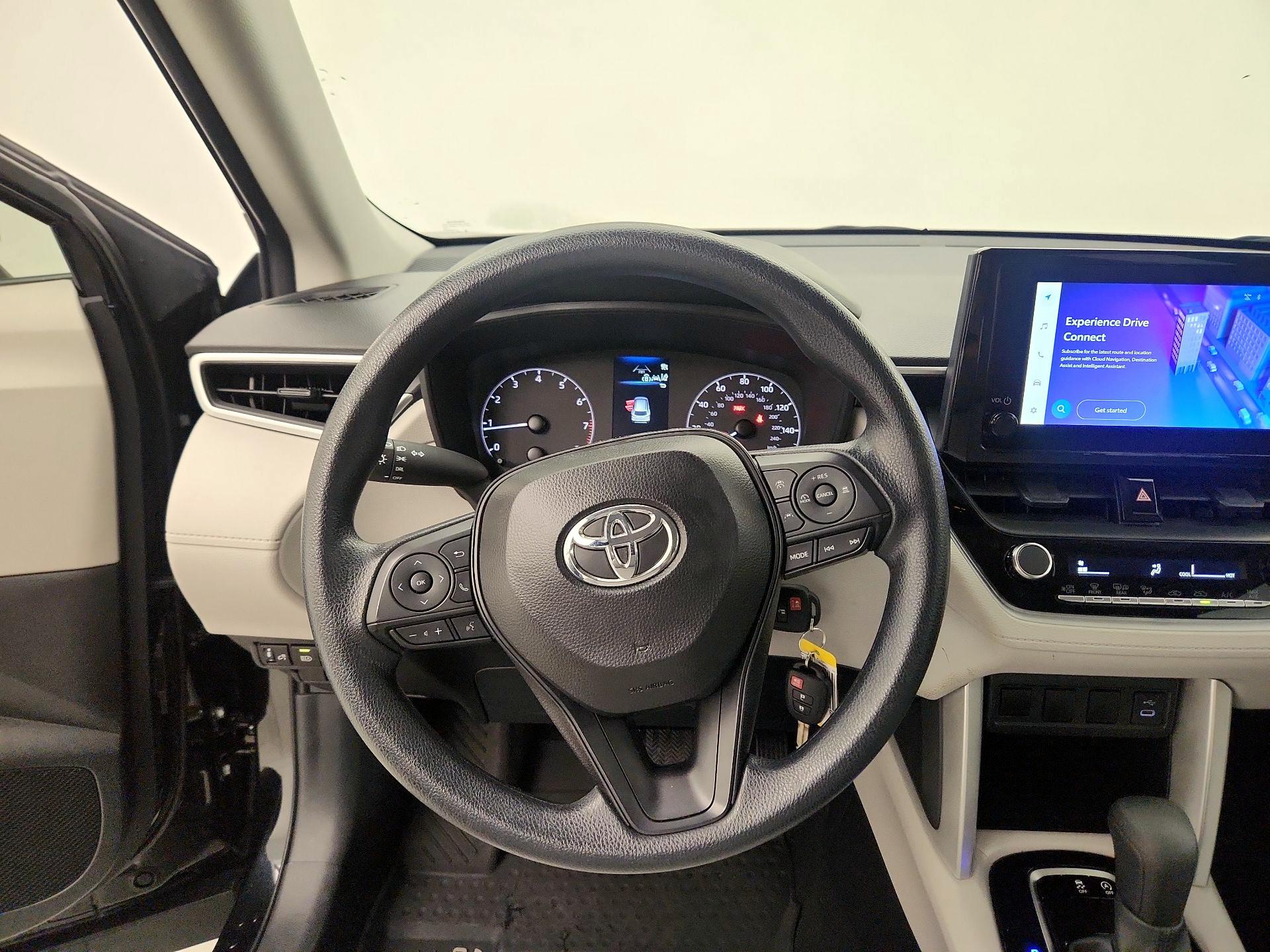 Thumbnail: 2024 Toyota Corolla Cross - 10