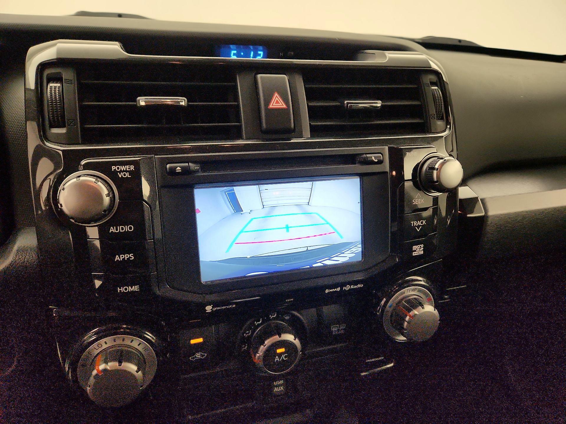 Thumbnail: 2016 Toyota 4Runner - 14