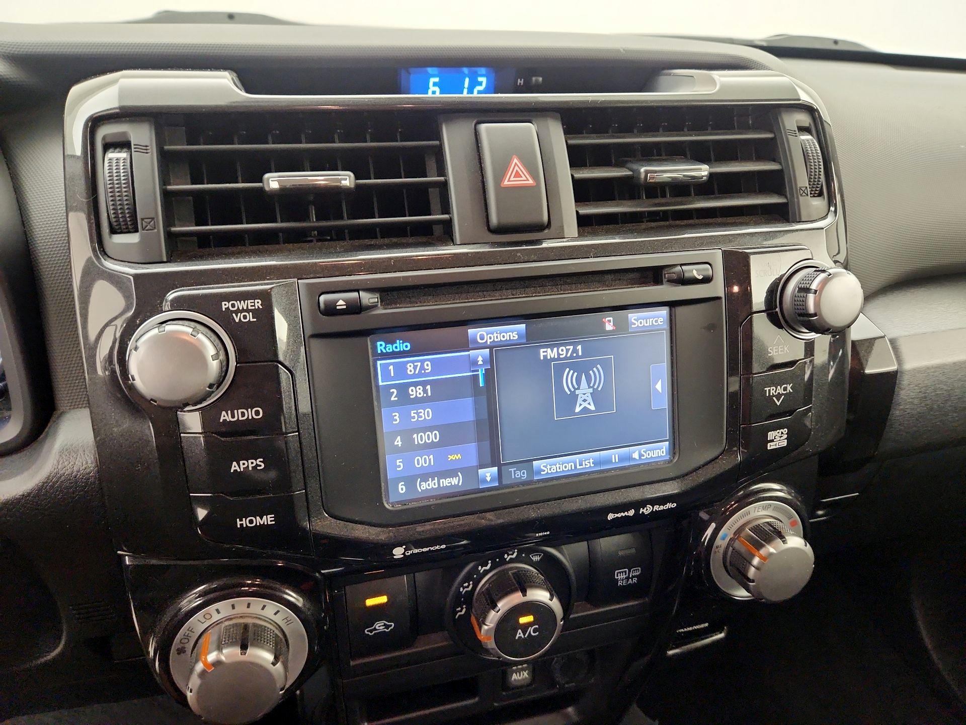 Thumbnail: 2016 Toyota 4Runner - 15