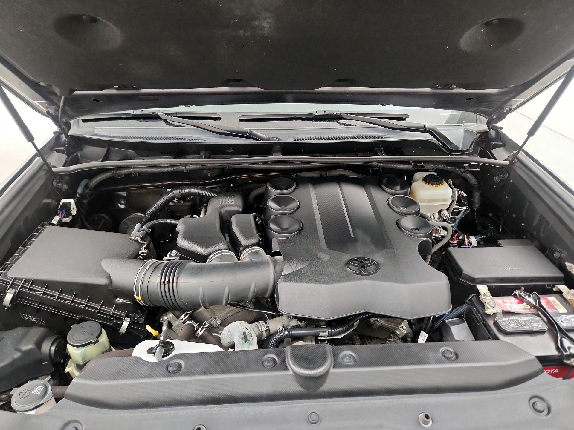 Thumbnail: 2016 Toyota 4Runner - 20