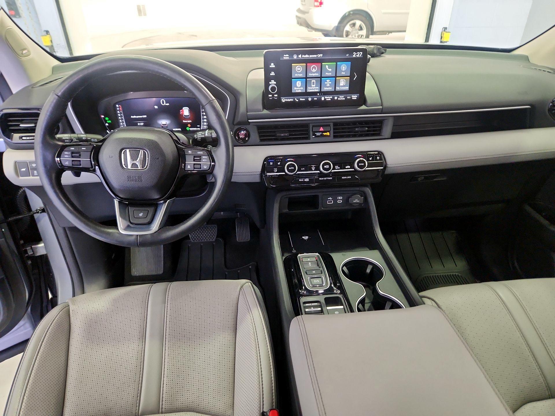 Thumbnail: 2023 Honda Pilot - 9