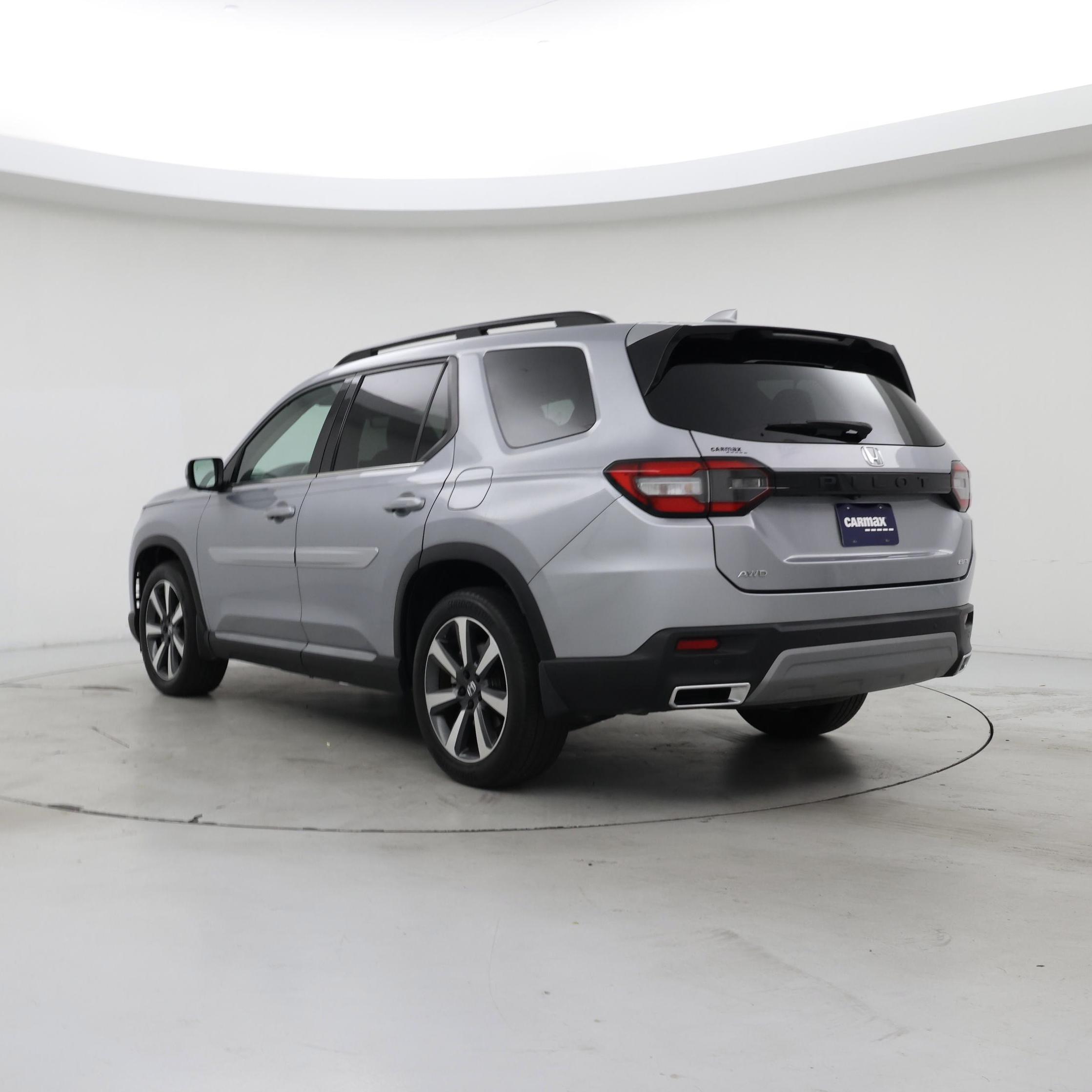 Thumbnail: 2023 Honda Pilot - 2