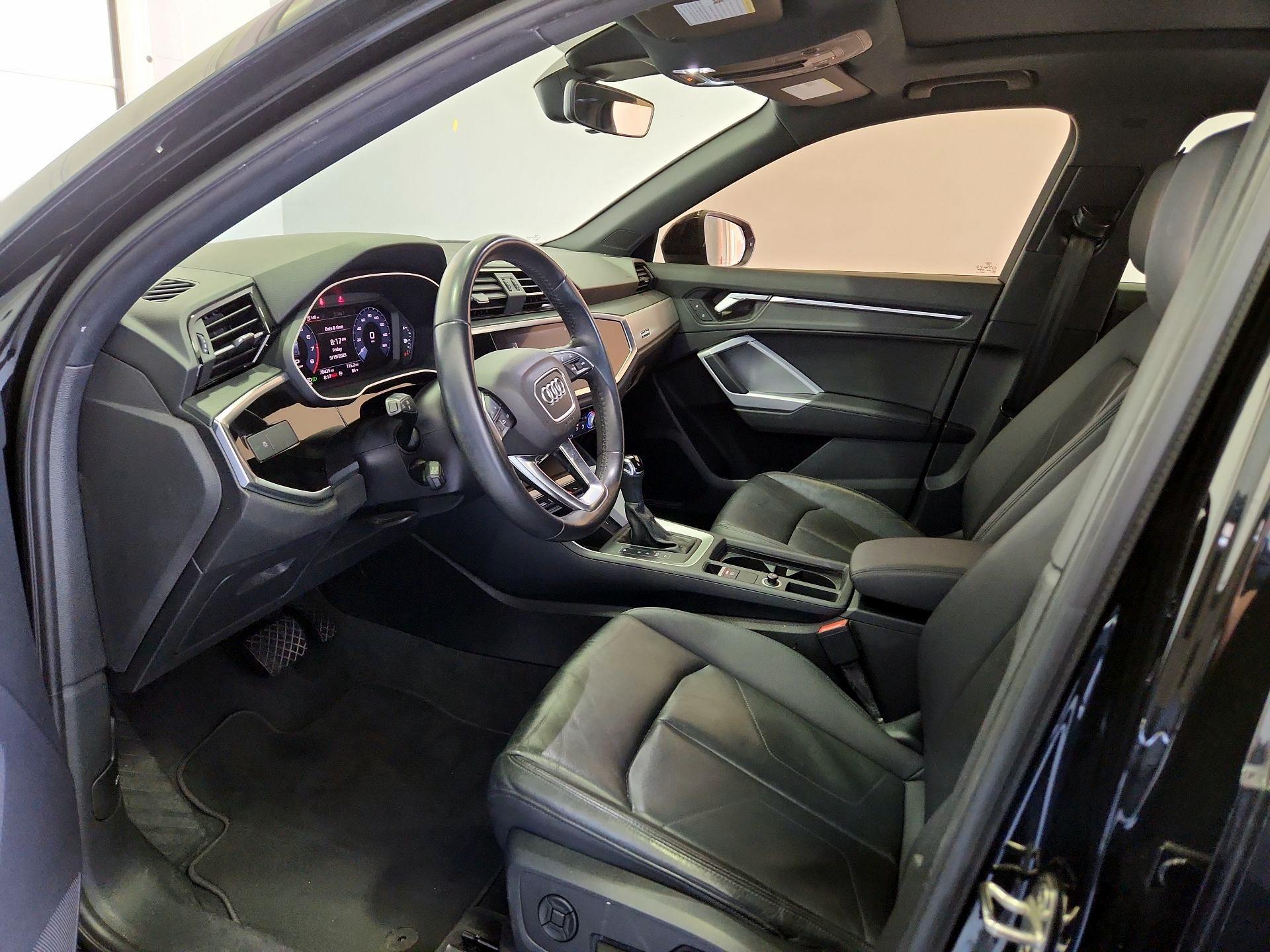 Thumbnail: 2020 Audi Q3 - 11