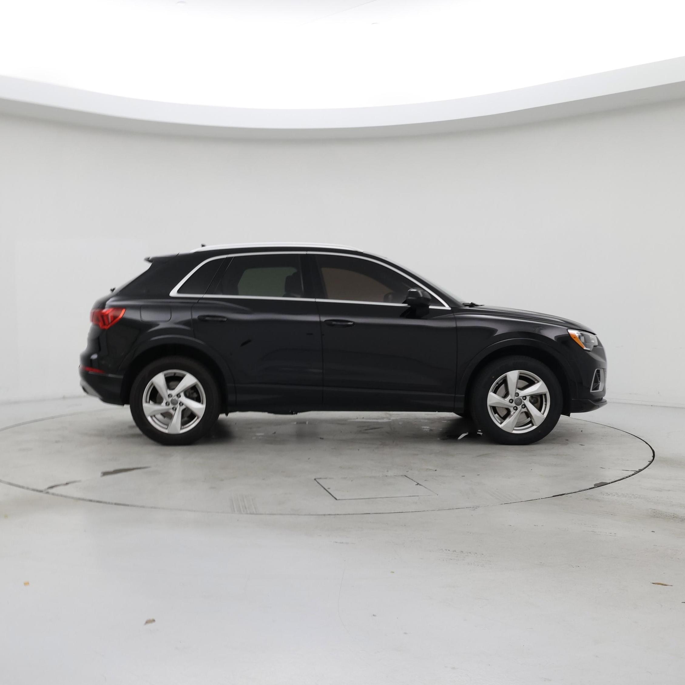 Thumbnail: 2020 Audi Q3 - 7