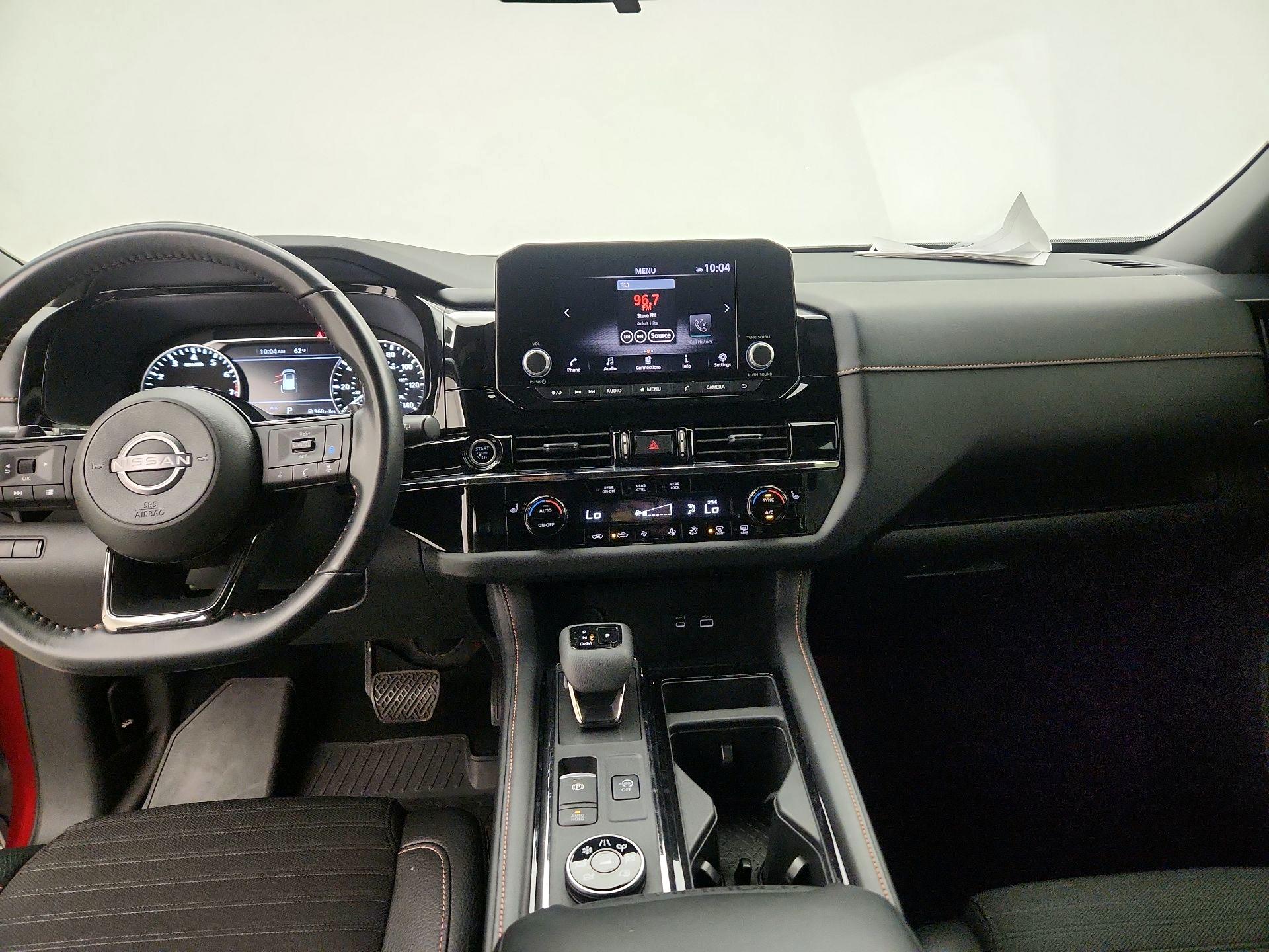 Thumbnail: 2023 Nissan Pathfinder - 9