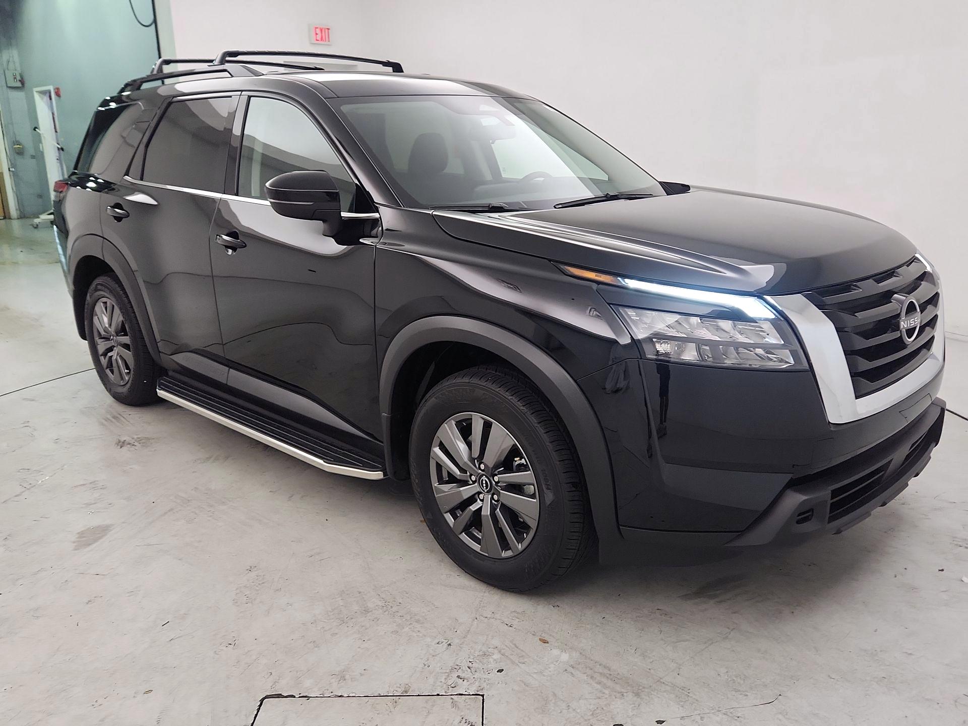 Thumbnail: 2025 Nissan Pathfinder - 1