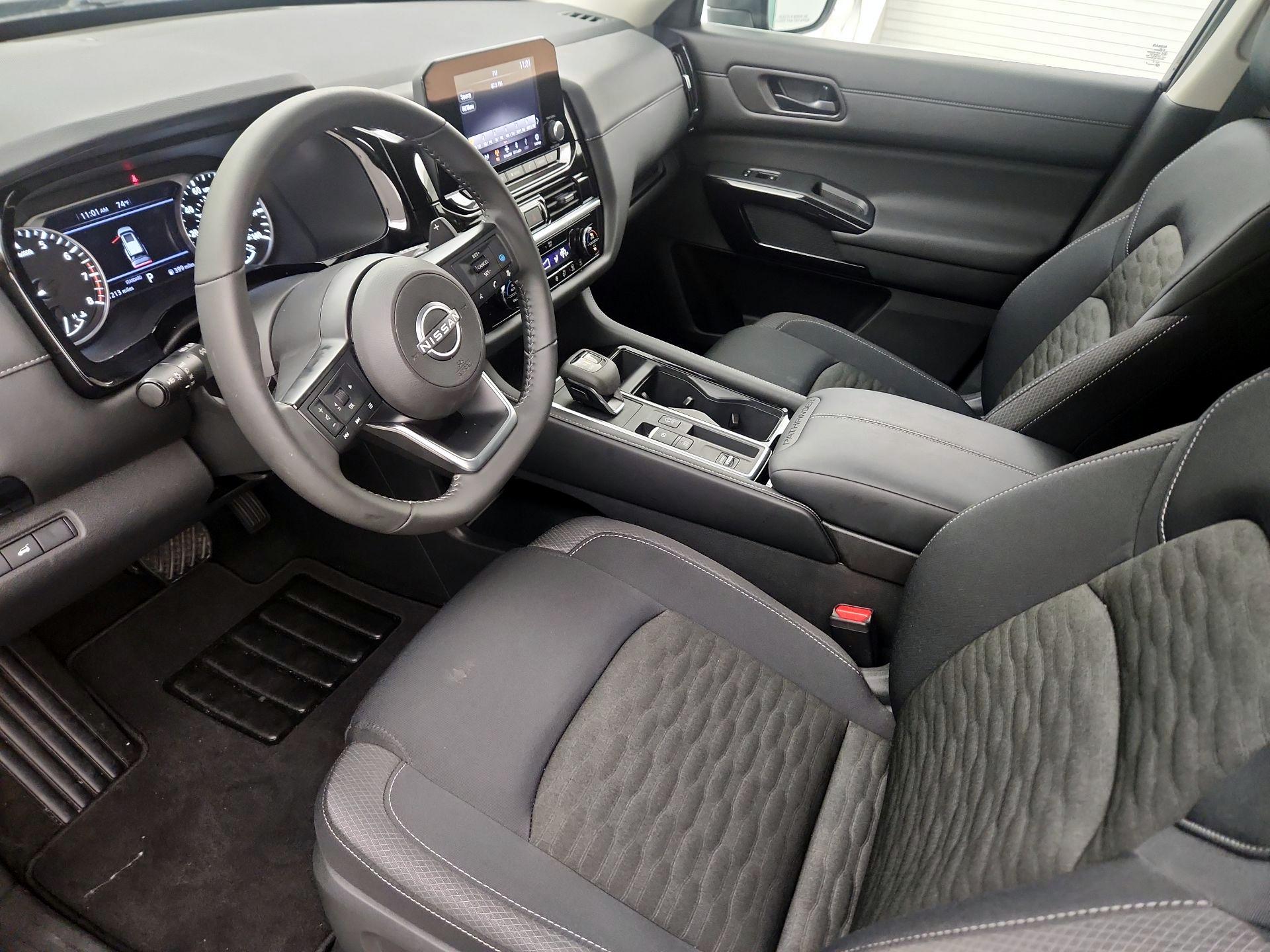 Thumbnail: 2025 Nissan Pathfinder - 9