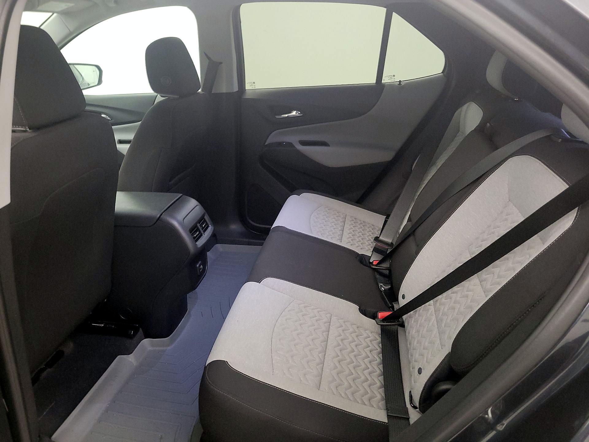 Thumbnail: 2022 Chevrolet Equinox - 17