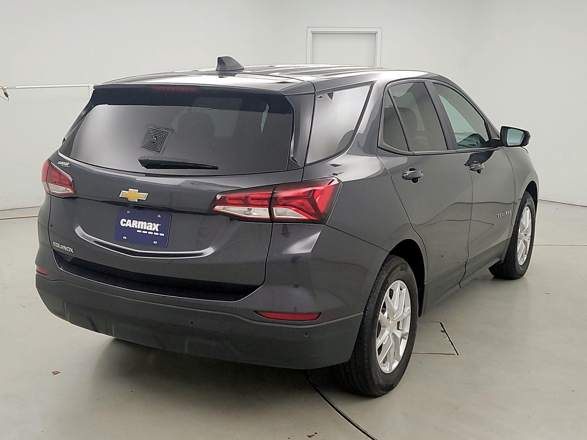 Thumbnail: 2022 Chevrolet Equinox - 5