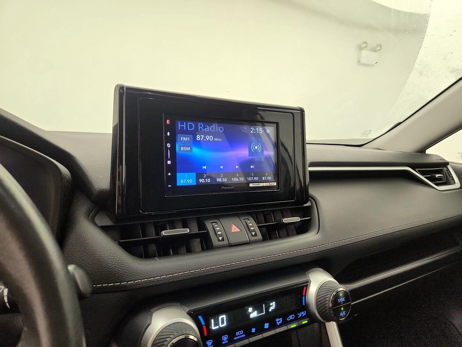 Thumbnail: 2022 Toyota RAV4 - 15