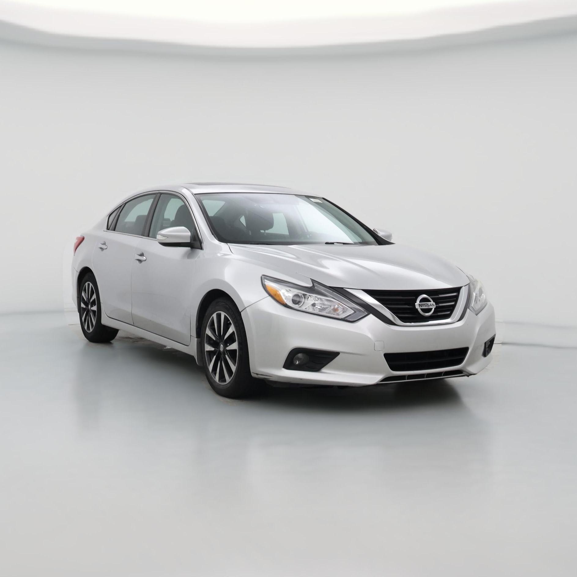 Thumbnail: 2017 Nissan Altima - 1