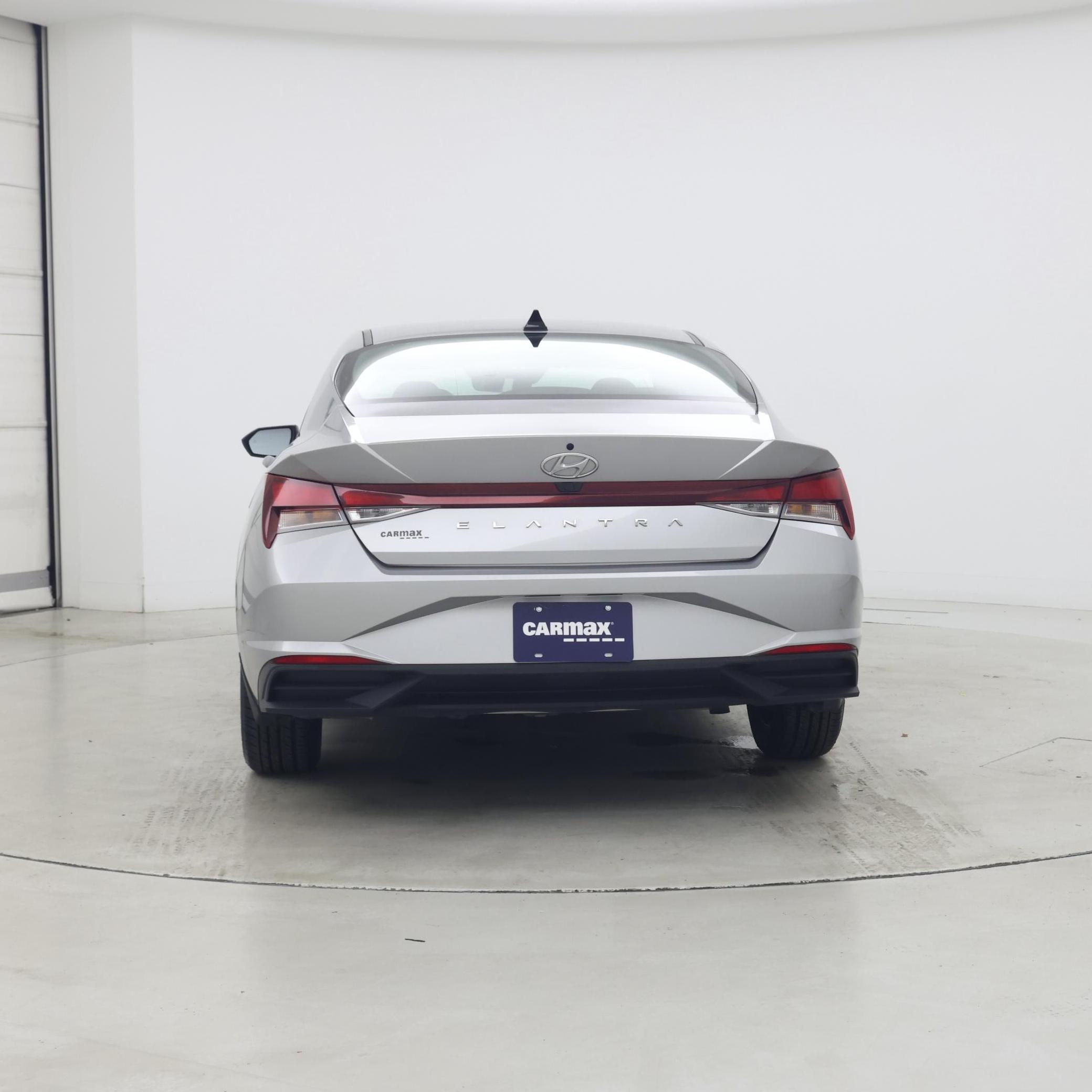 Thumbnail: 2022 Hyundai Elantra - 6