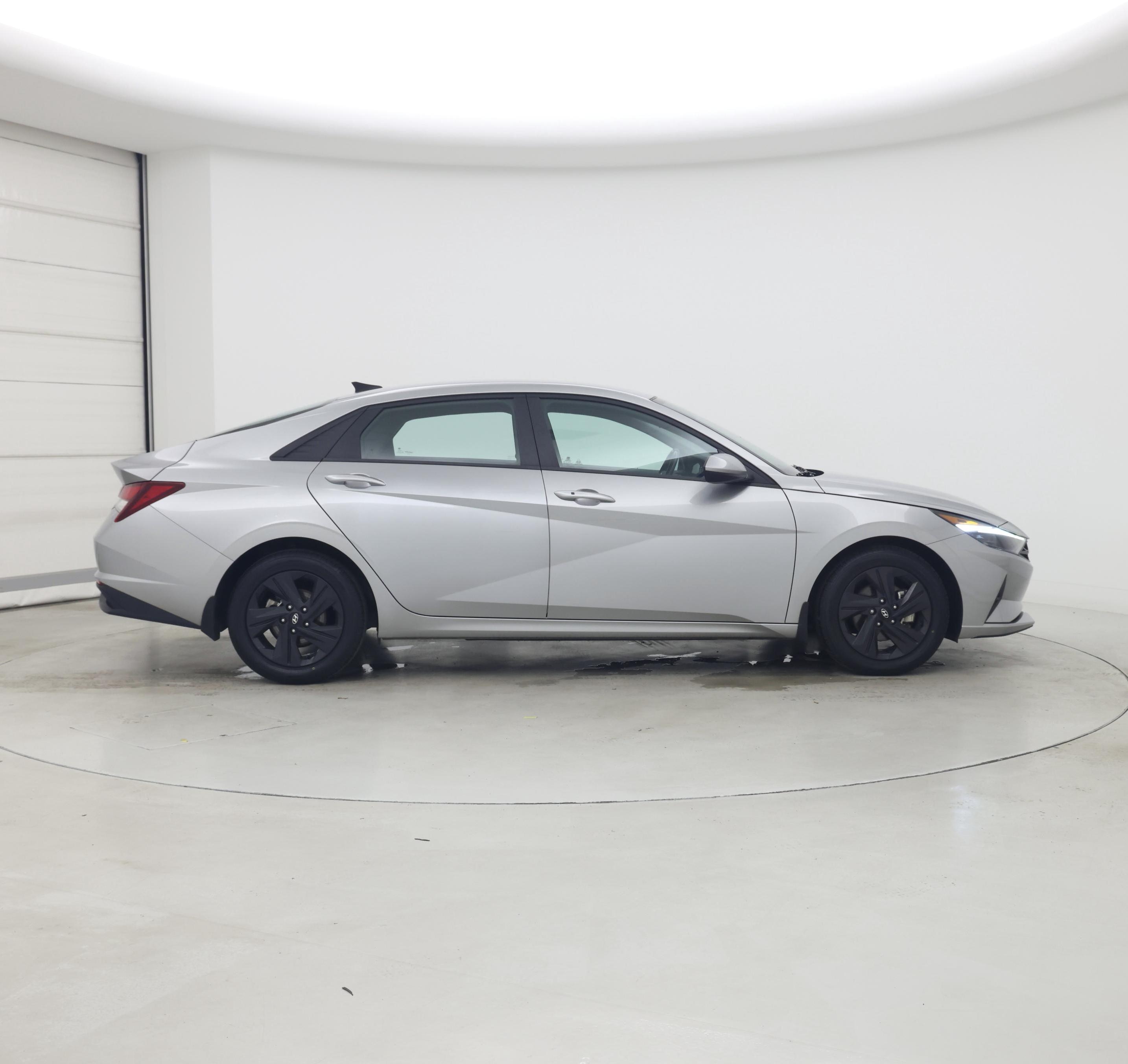 Thumbnail: 2022 Hyundai Elantra - 7