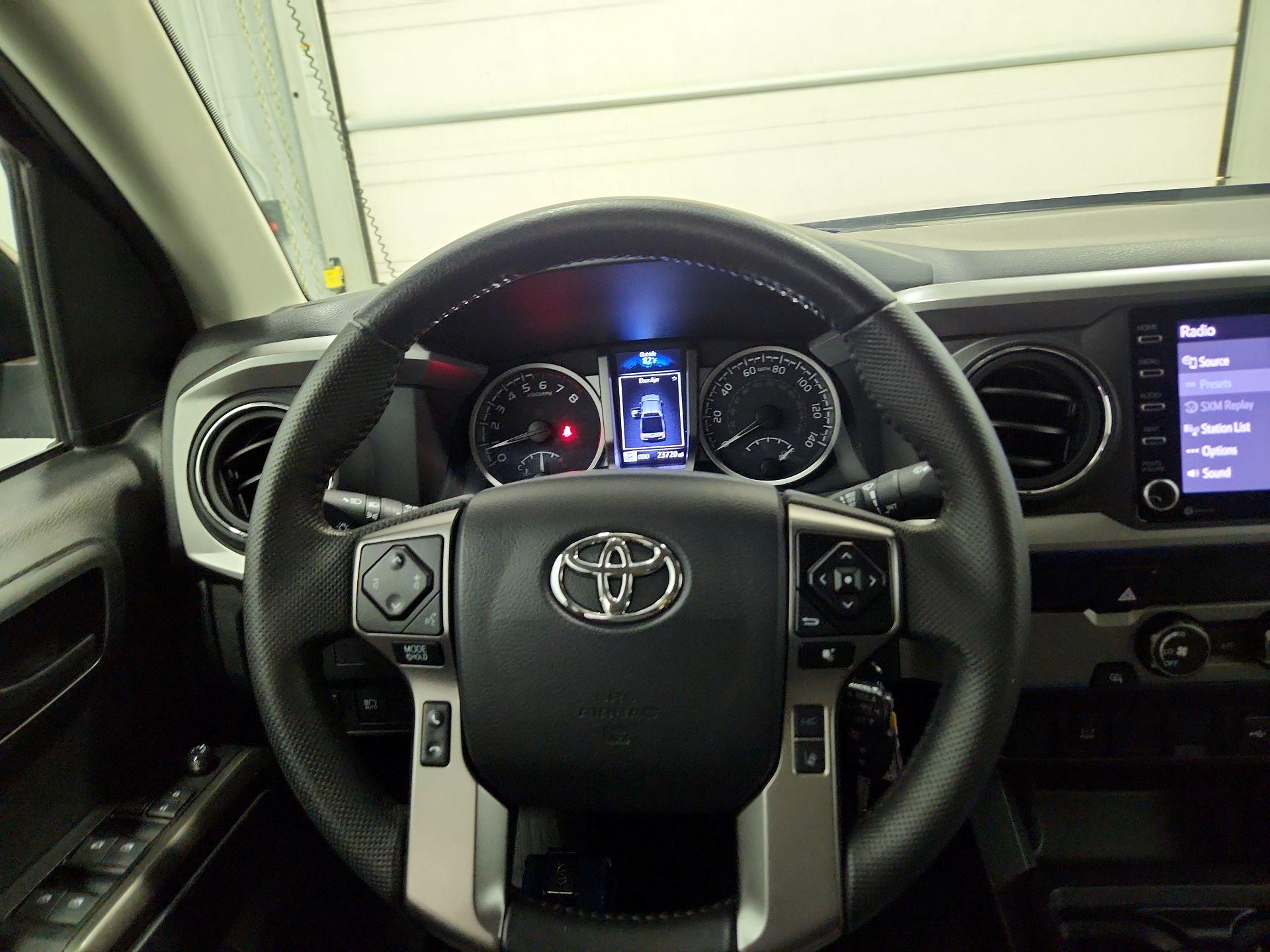 Thumbnail: 2022 Toyota Tacoma - 10