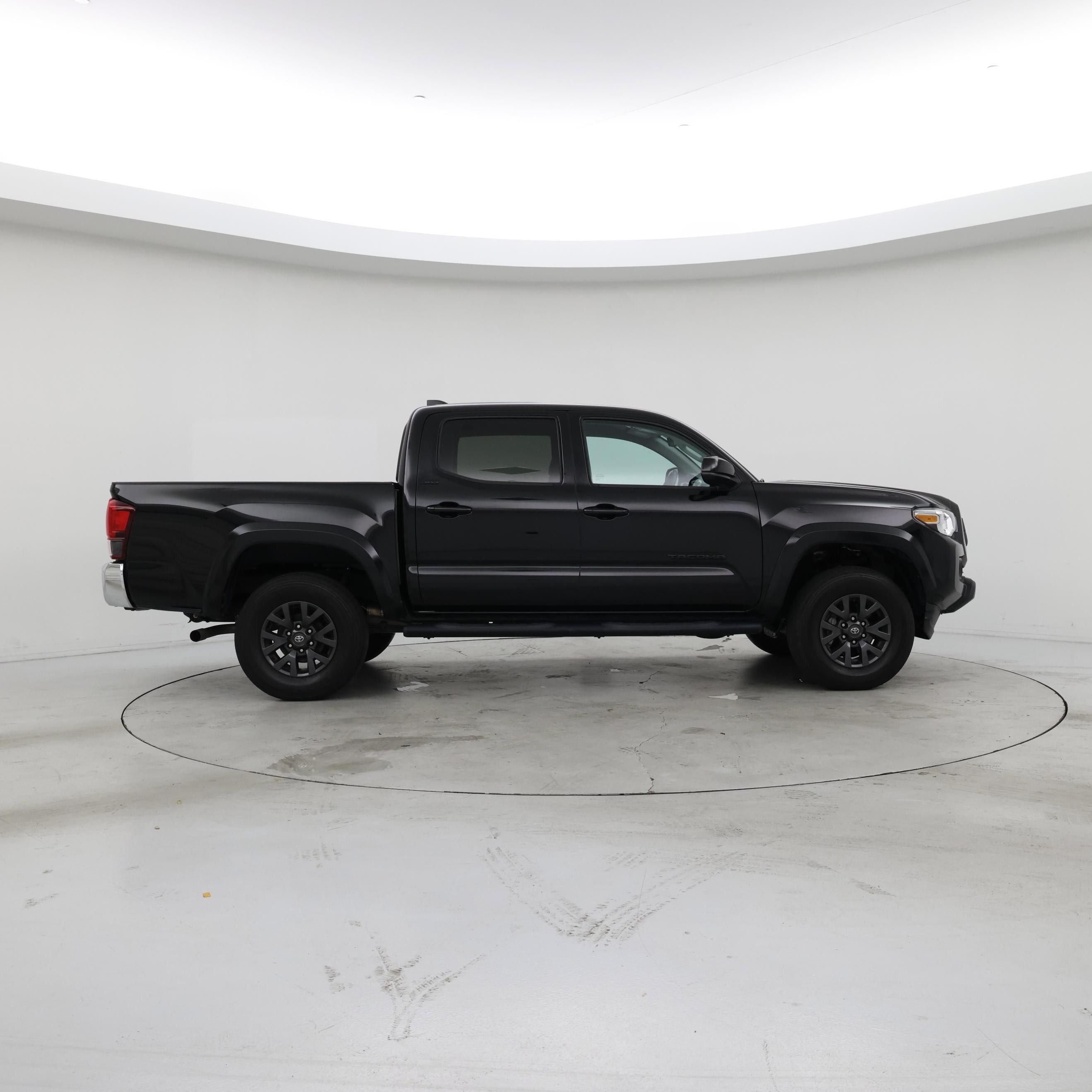 Thumbnail: 2022 Toyota Tacoma - 7