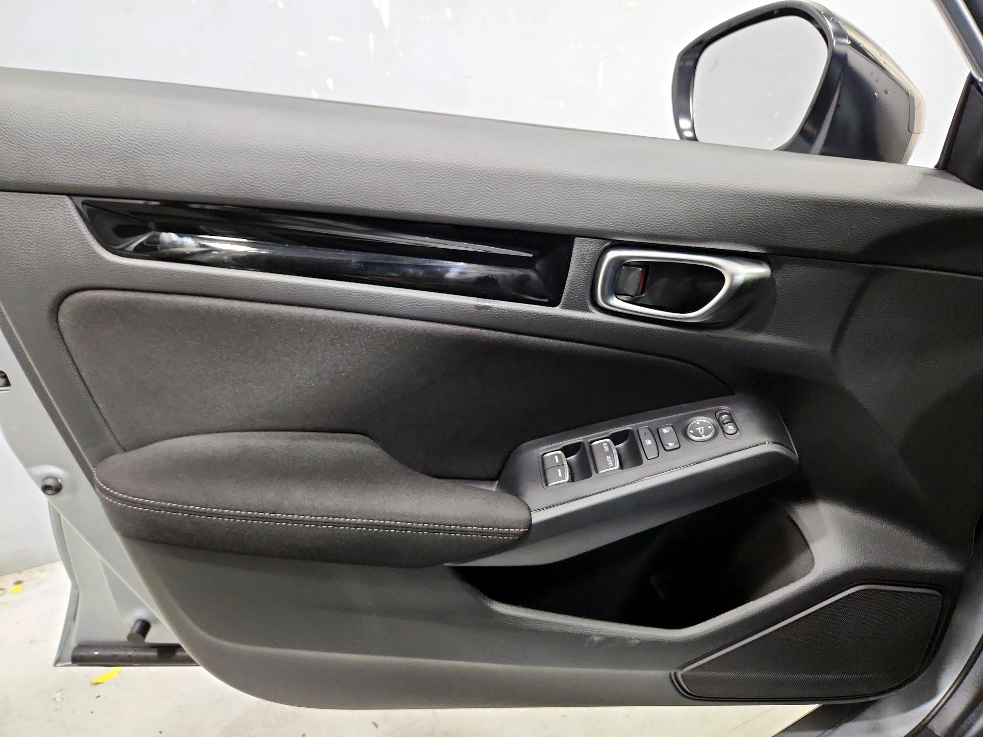 Thumbnail: 2025 Honda Civic - 12