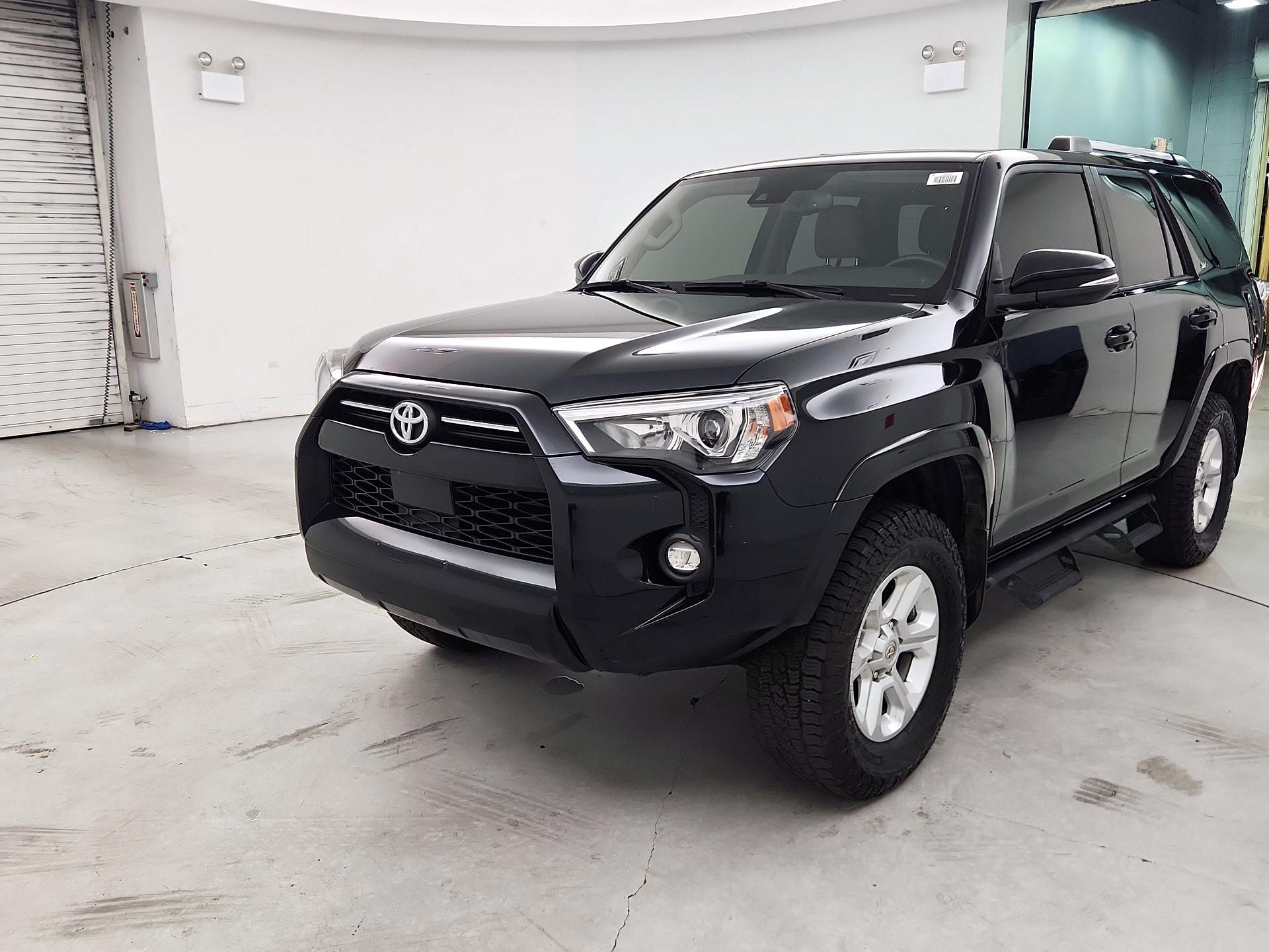 Thumbnail: 2021 Toyota 4Runner - 3