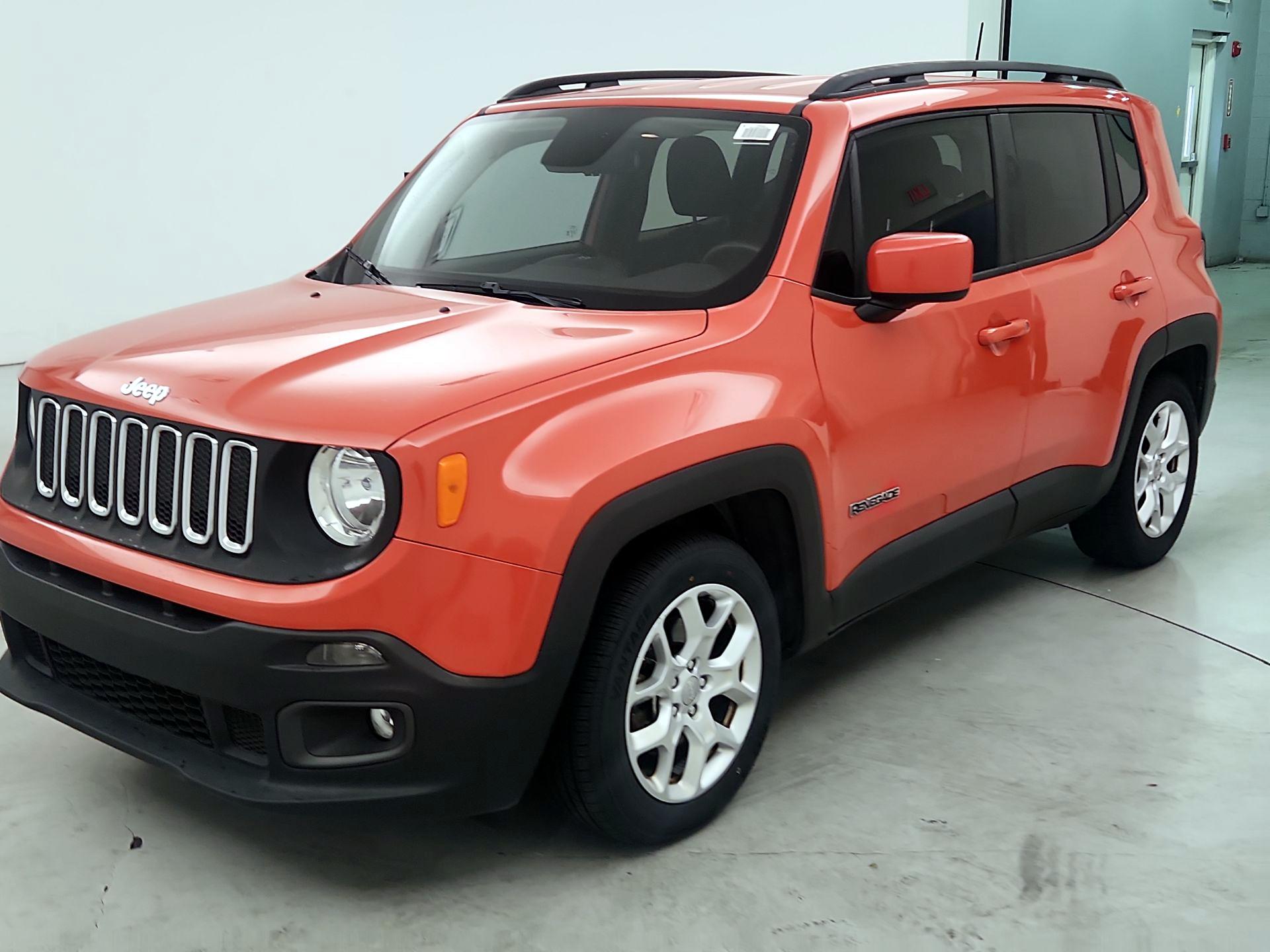 Thumbnail: 2018 Jeep Renegade - 3
