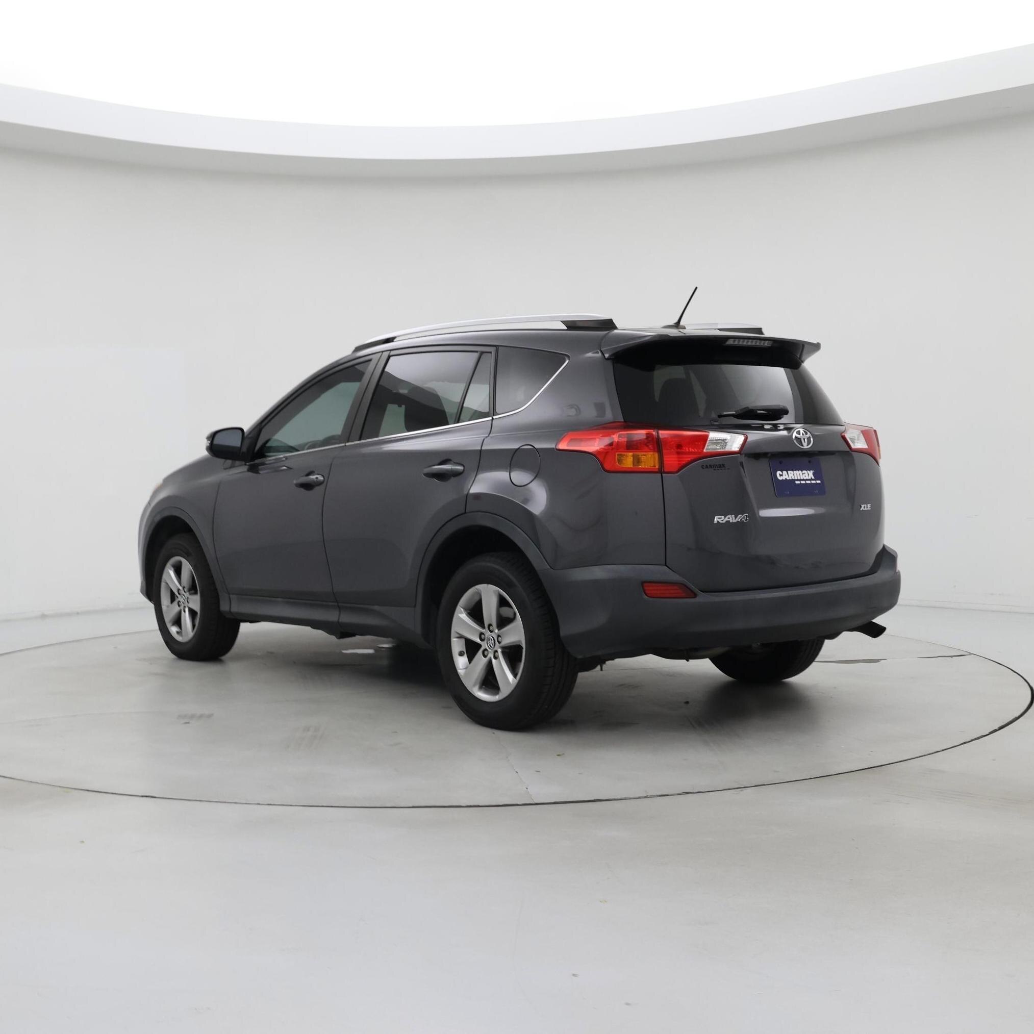 Thumbnail: 2015 Toyota RAV4 - 2