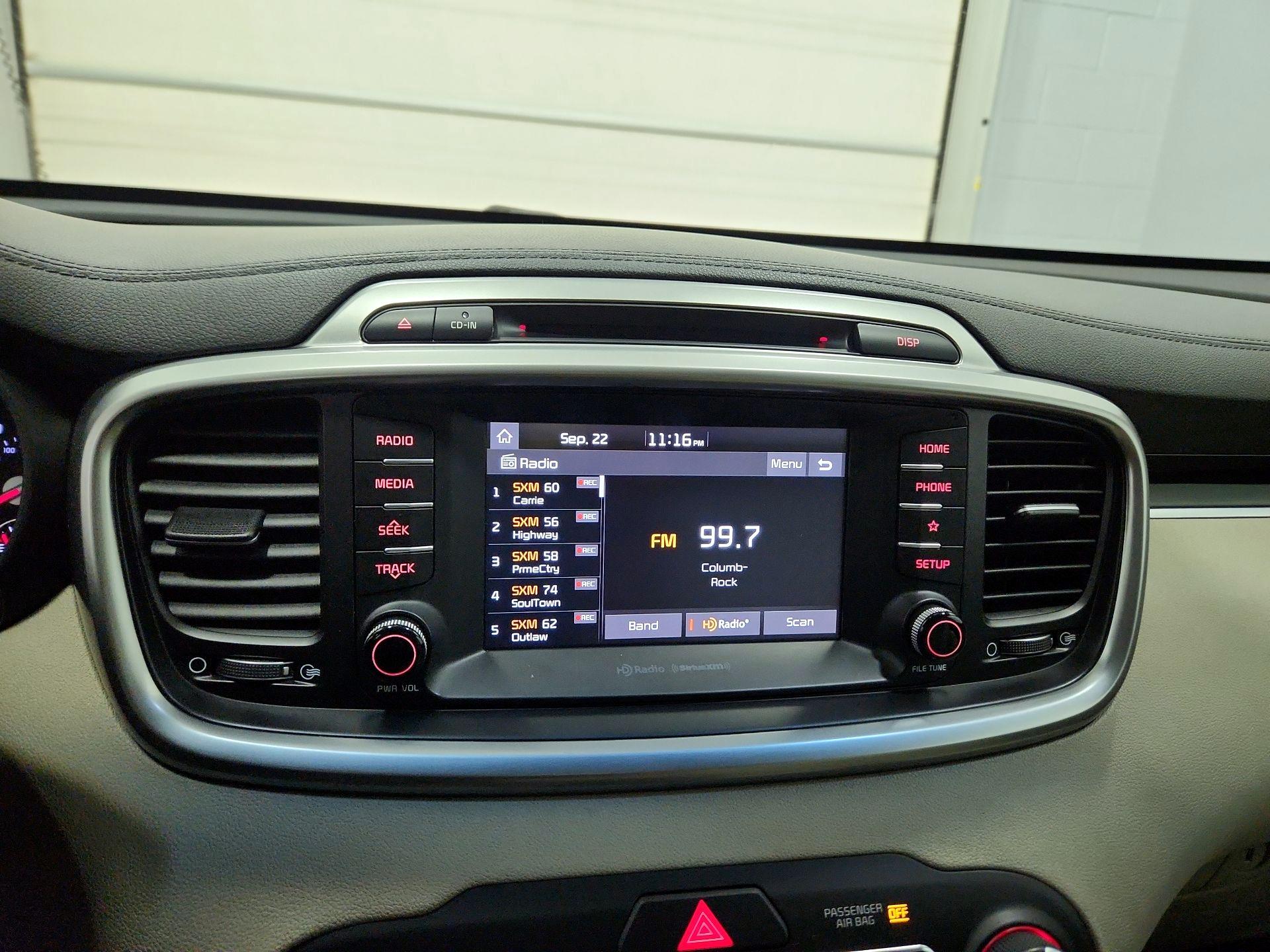 Thumbnail: 2019 Kia Sorento - 15