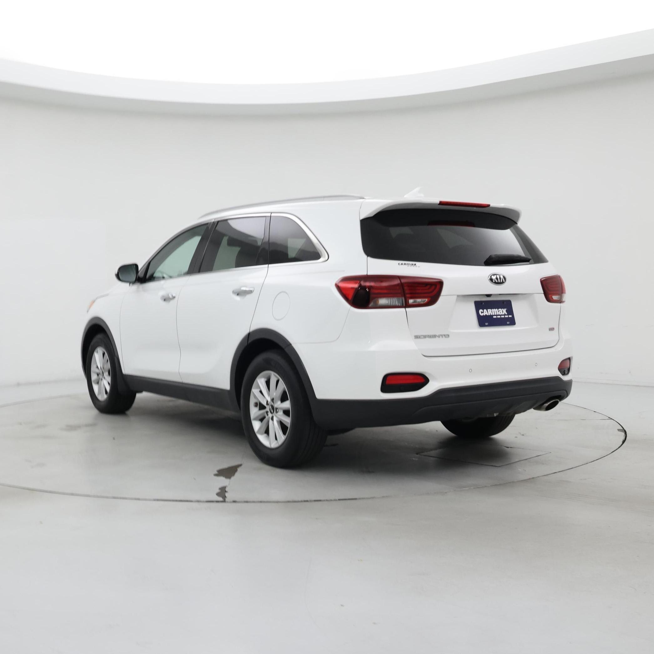 Thumbnail: 2019 Kia Sorento - 2