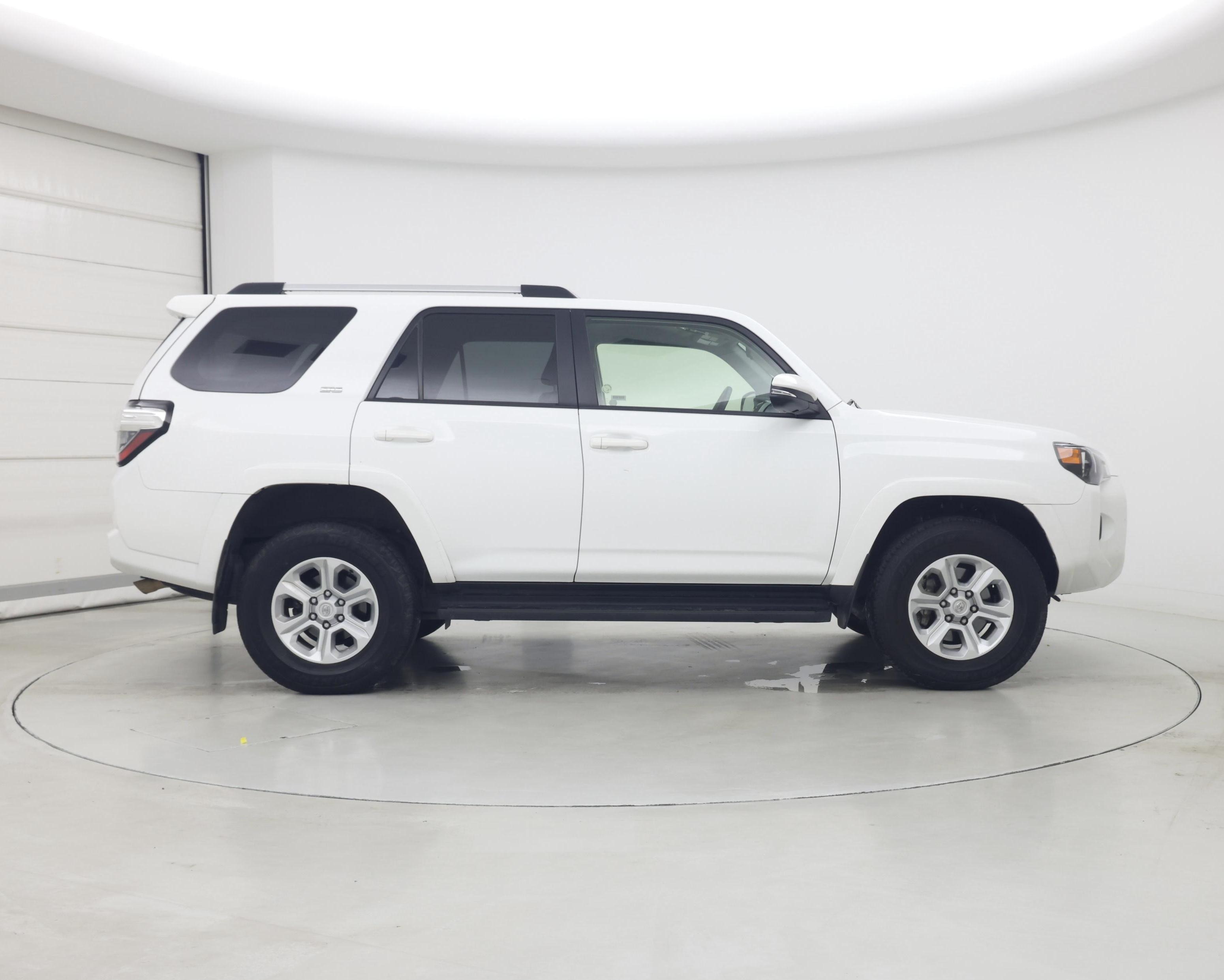 Thumbnail: 2024 Toyota 4Runner - 7