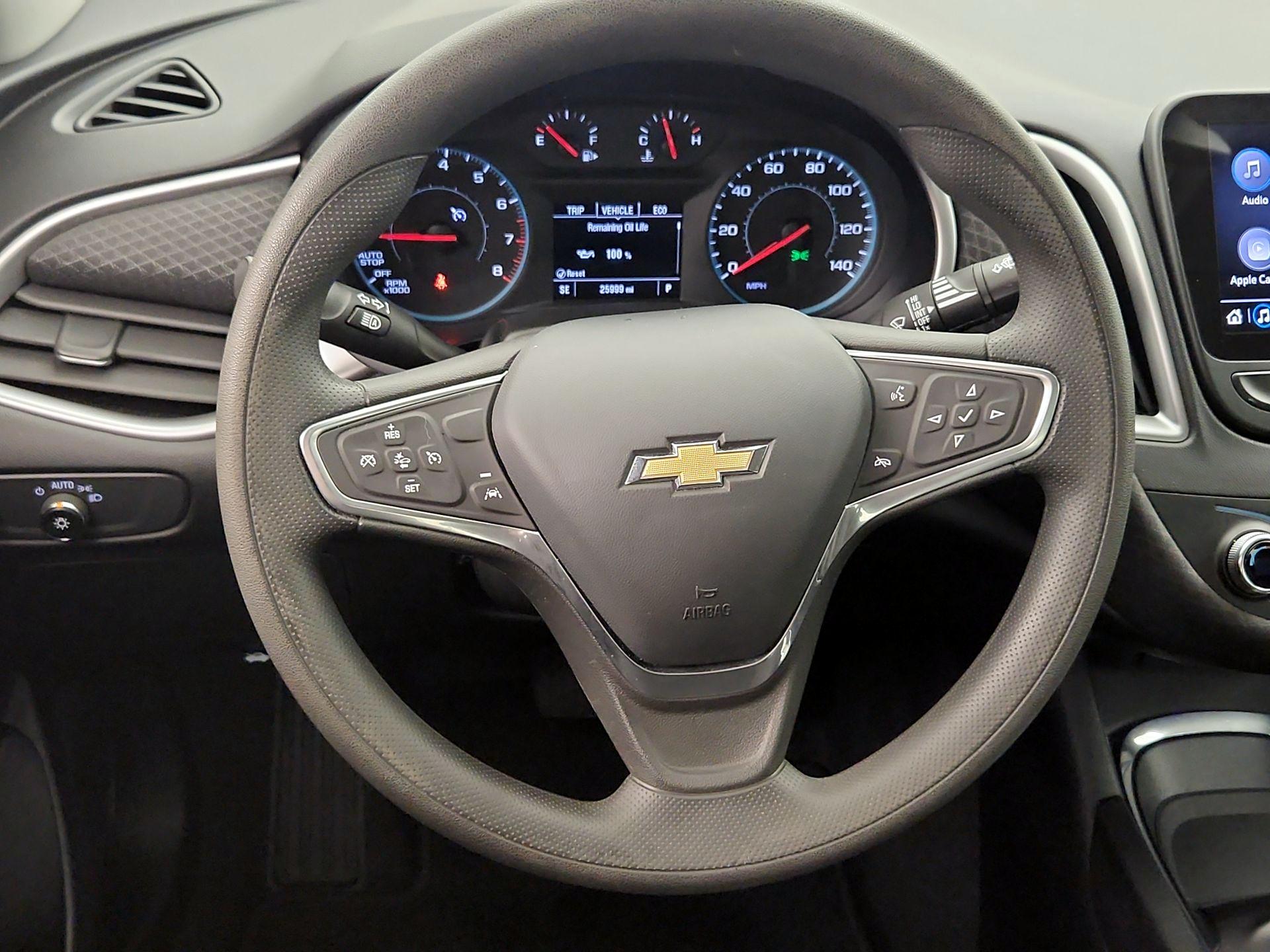 Thumbnail: 2023 Chevrolet Malibu - 10