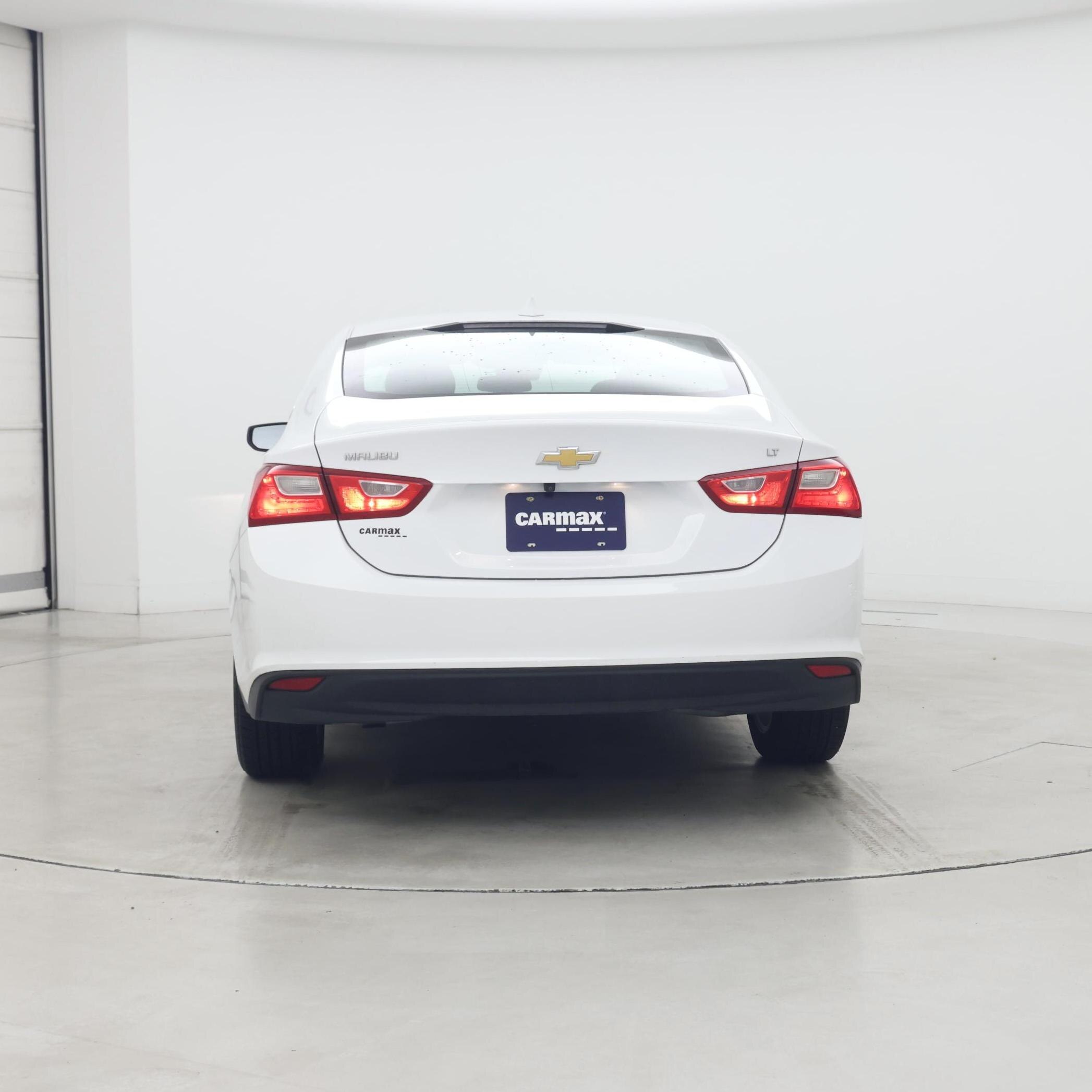 Thumbnail: 2023 Chevrolet Malibu - 6