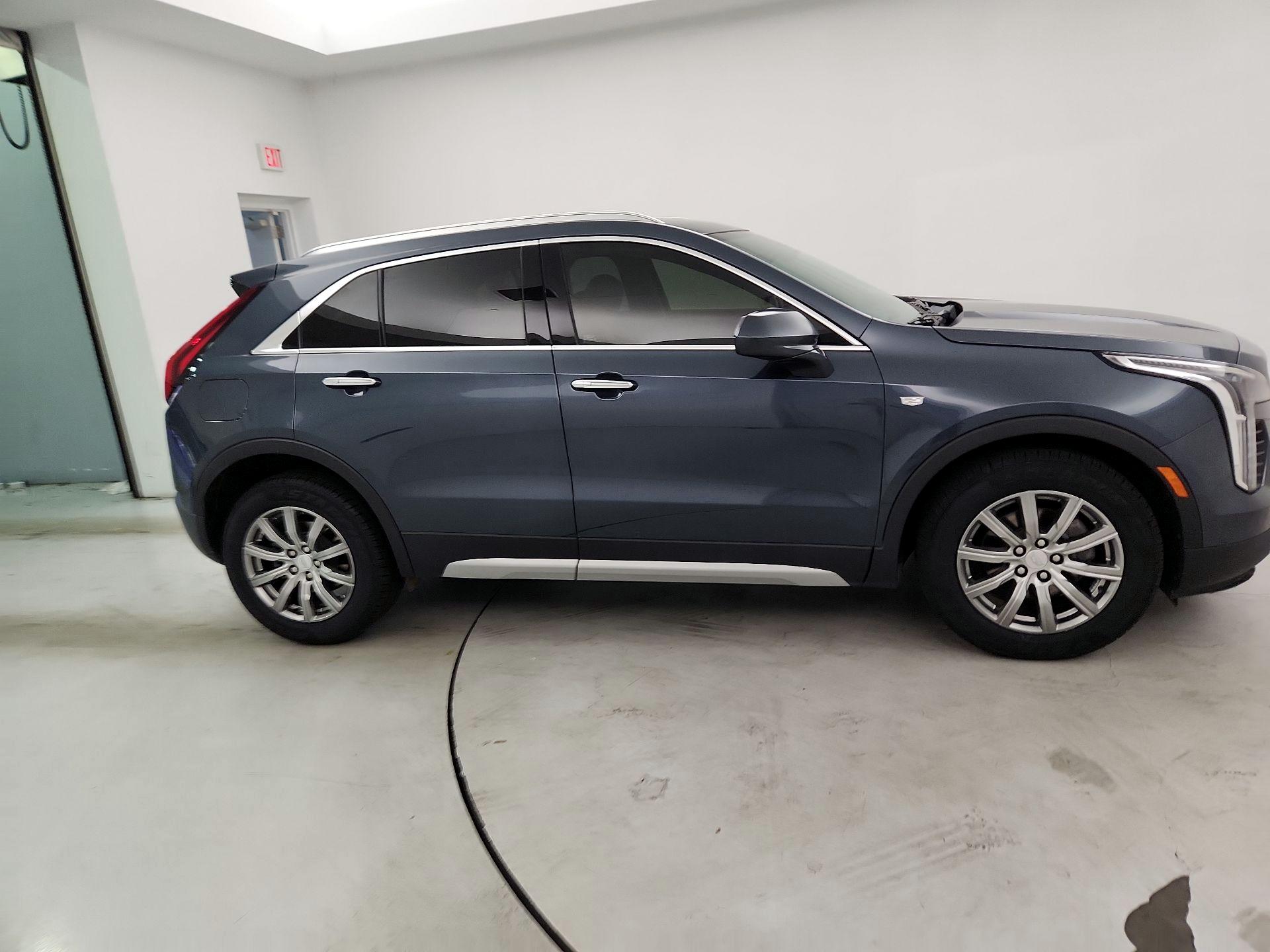 Thumbnail: 2020 Cadillac XT4 - 4