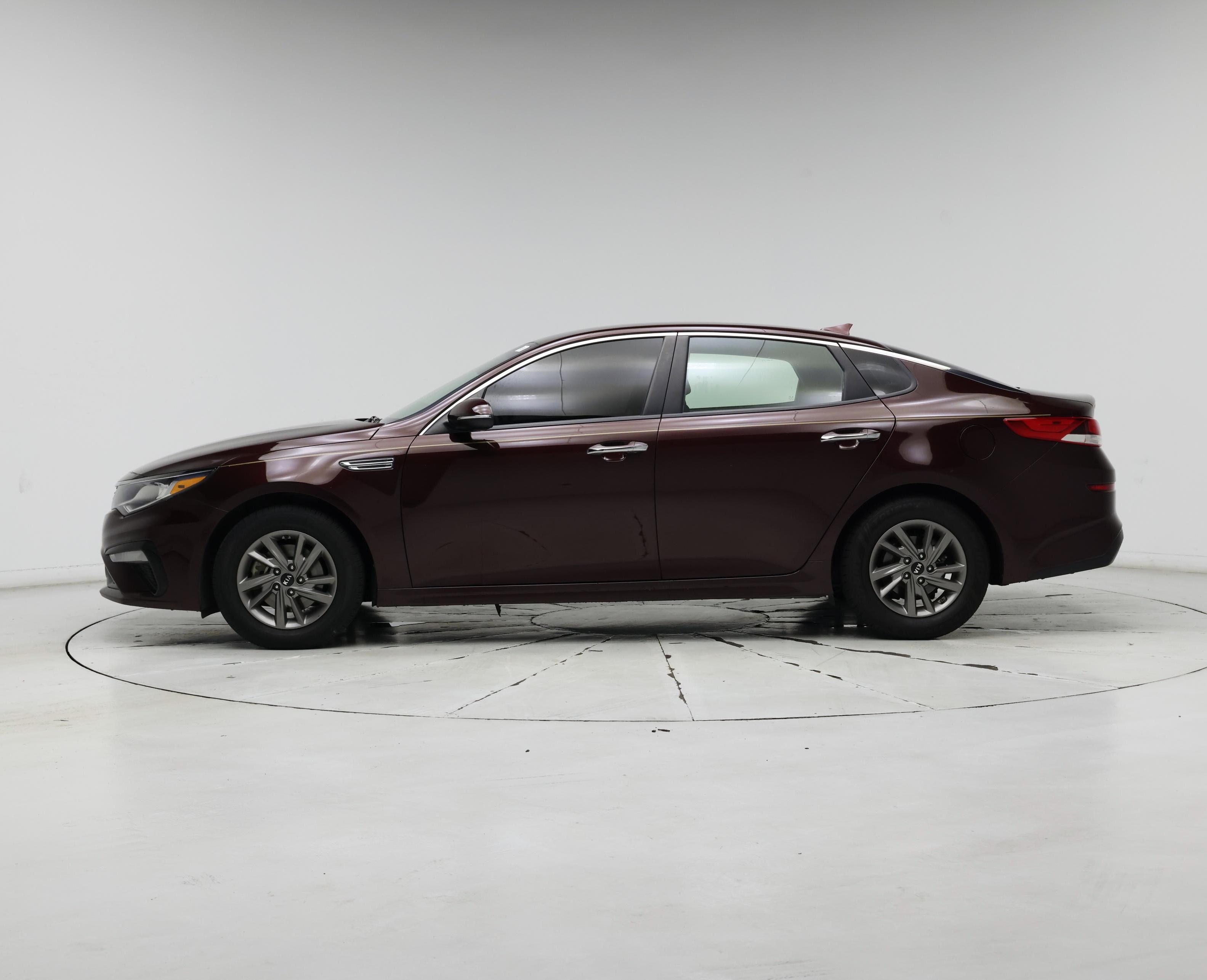 Thumbnail: 2020 Kia Optima - 3