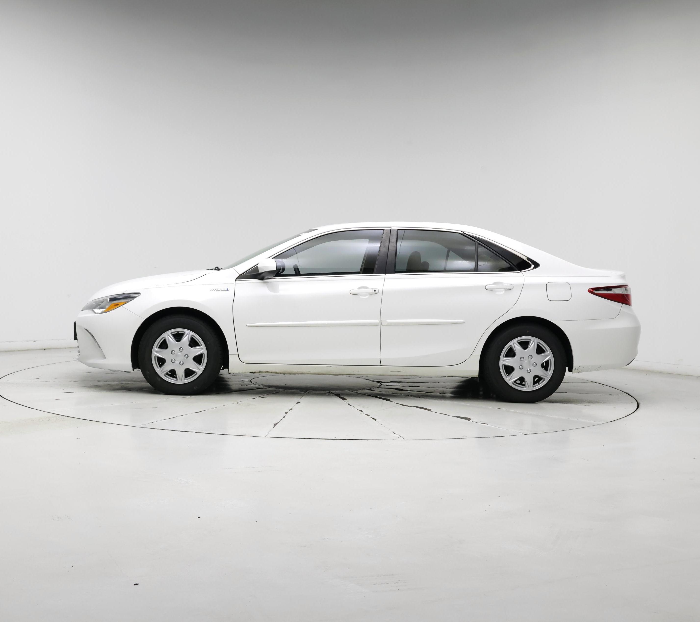 Thumbnail: 2015 Toyota Camry - 3
