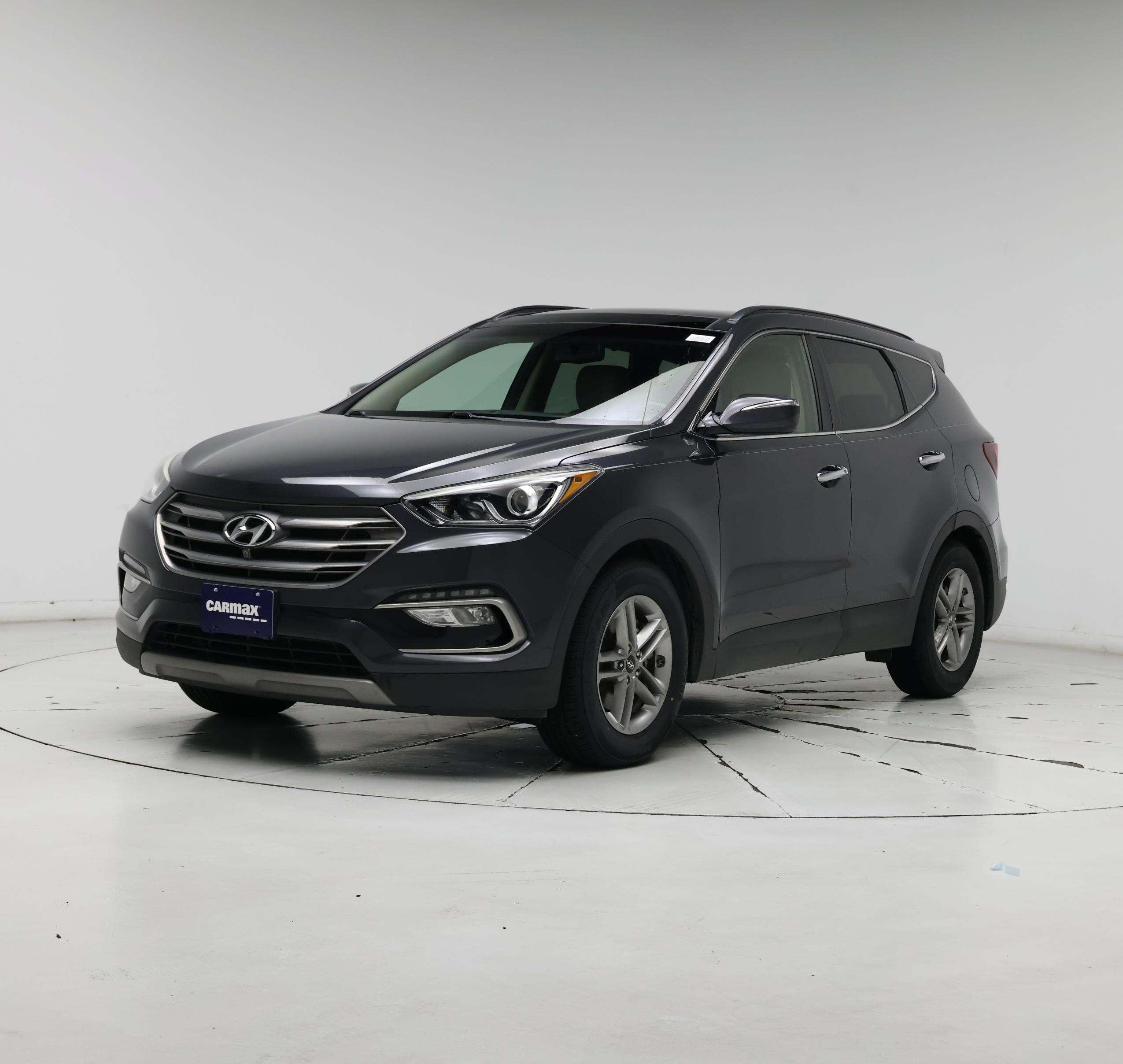 Thumbnail: 2017 Hyundai Santa Fe - 4