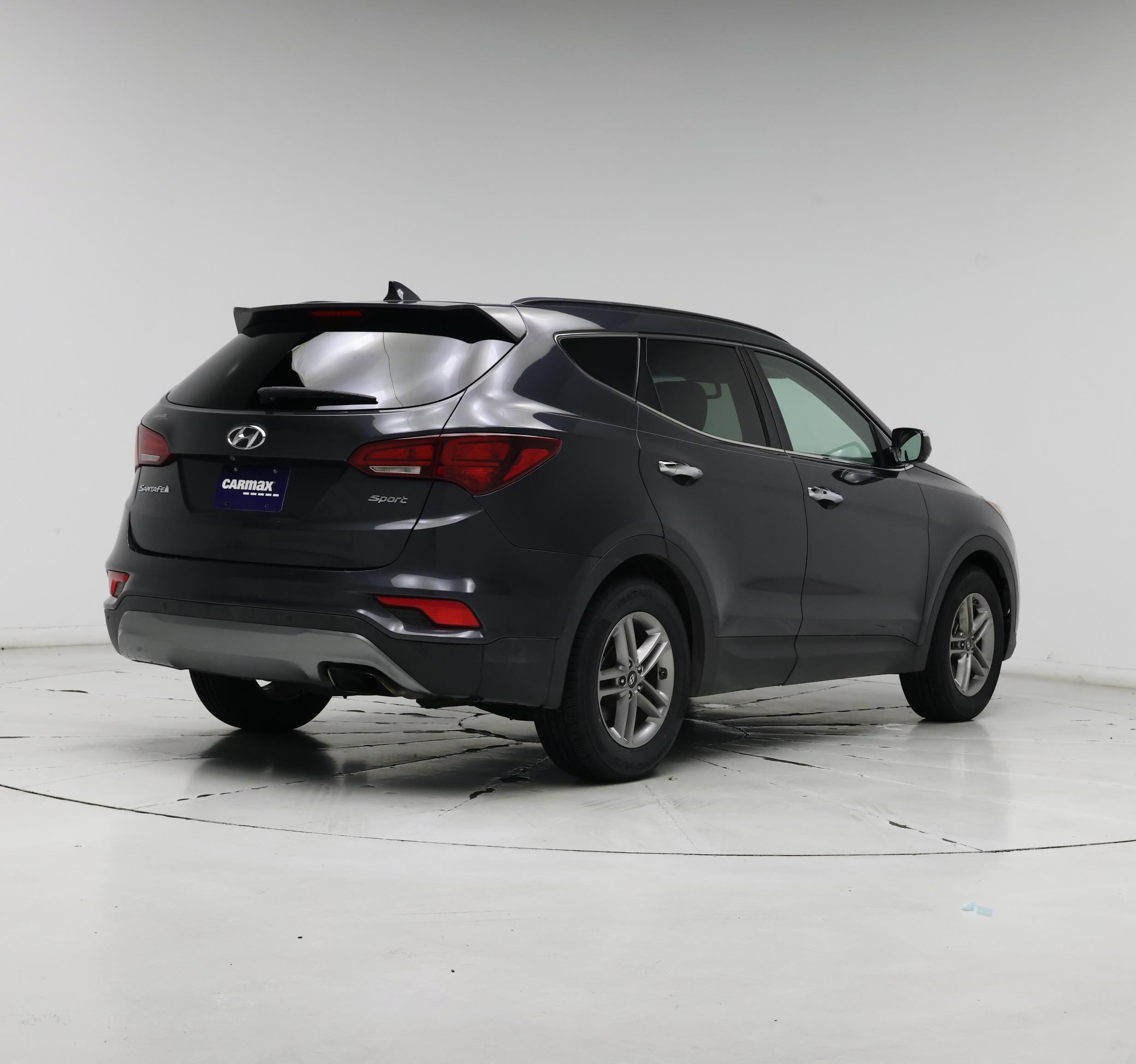Thumbnail: 2017 Hyundai Santa Fe - 8