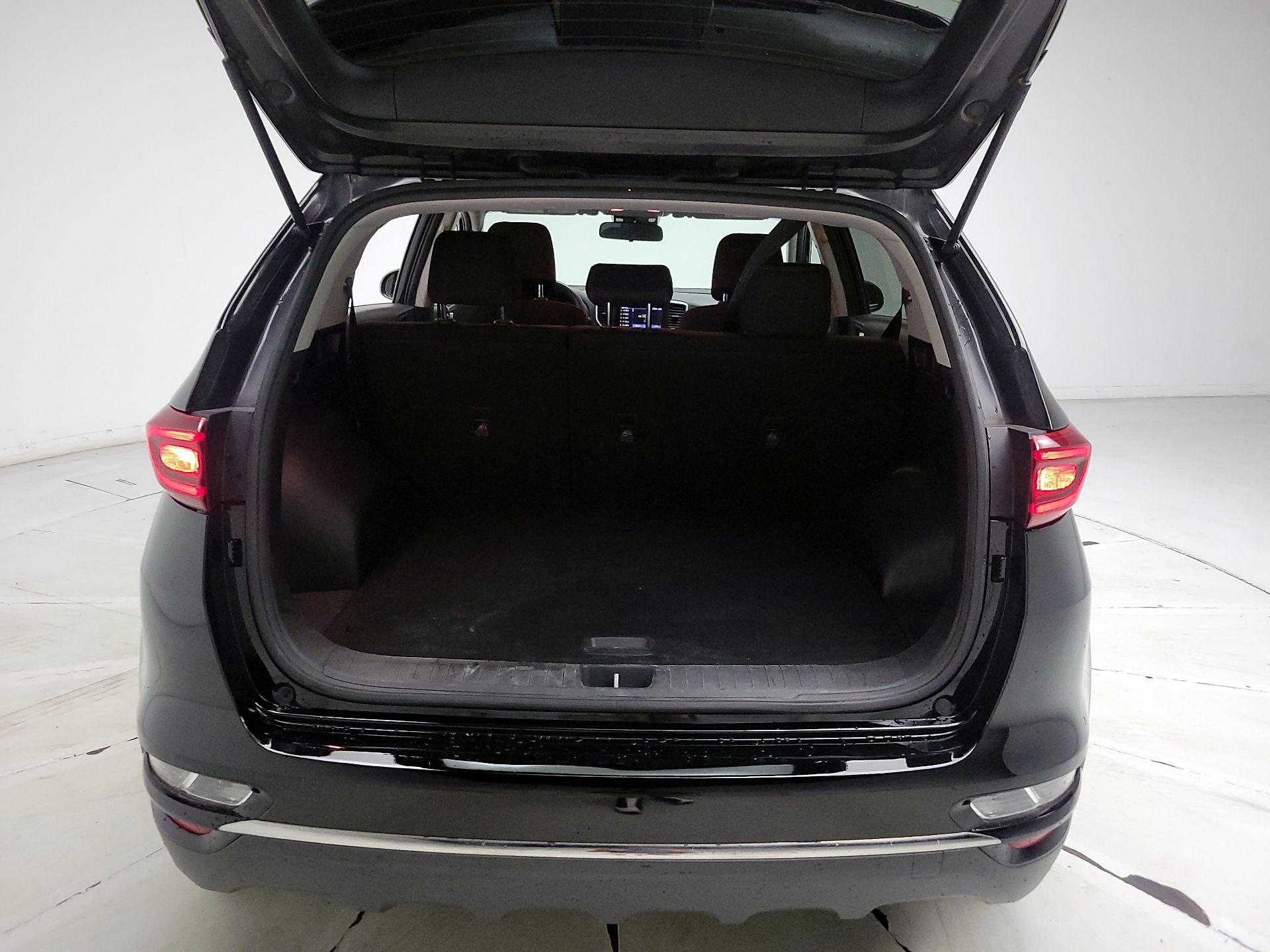Thumbnail: 2020 Kia Sportage - 19