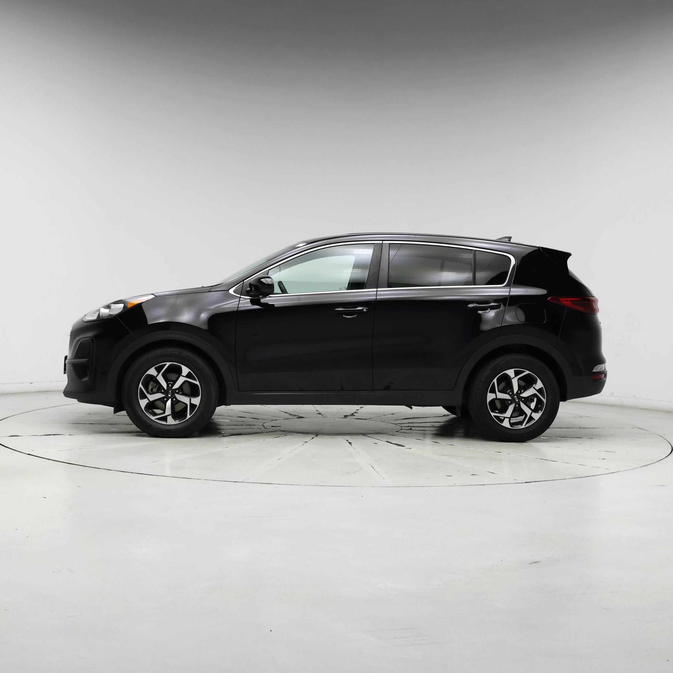 Thumbnail: 2020 Kia Sportage - 3
