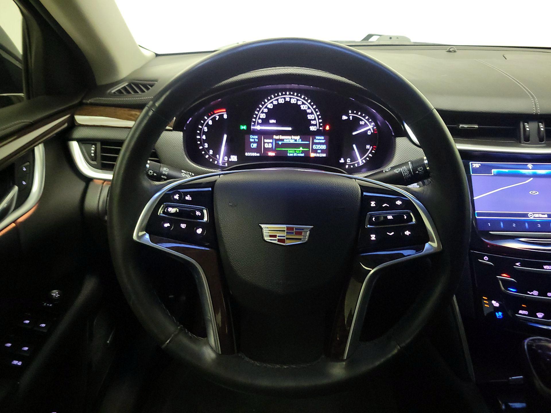 Thumbnail: 2017 Cadillac XTS - 10