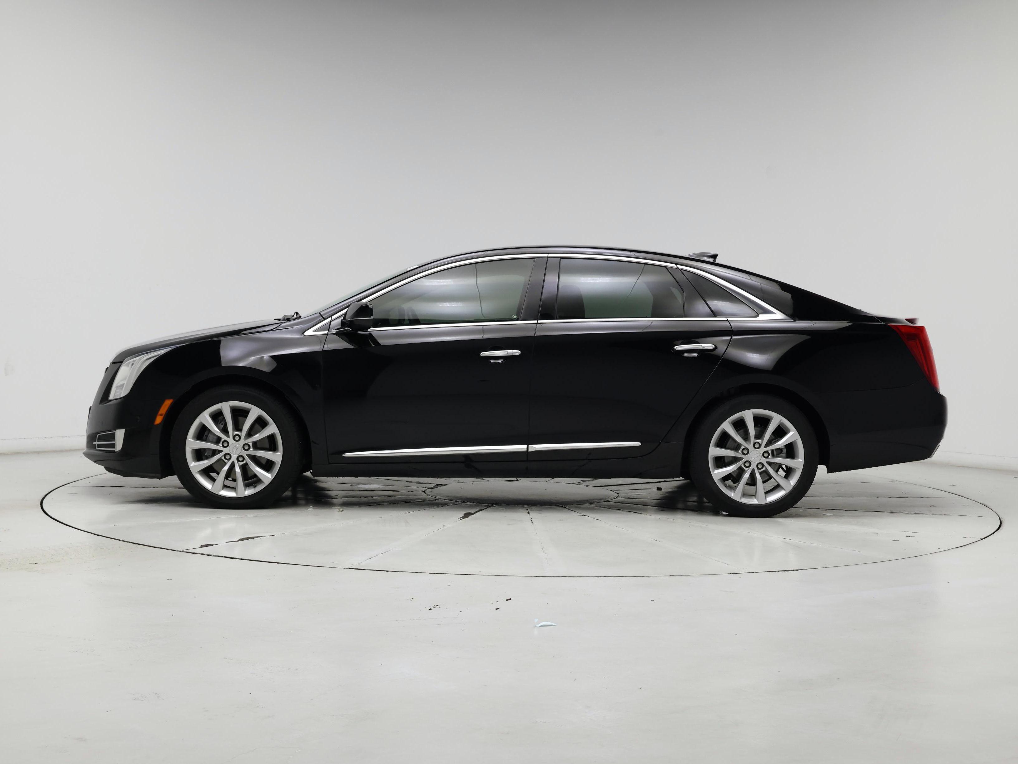 Thumbnail: 2017 Cadillac XTS - 3